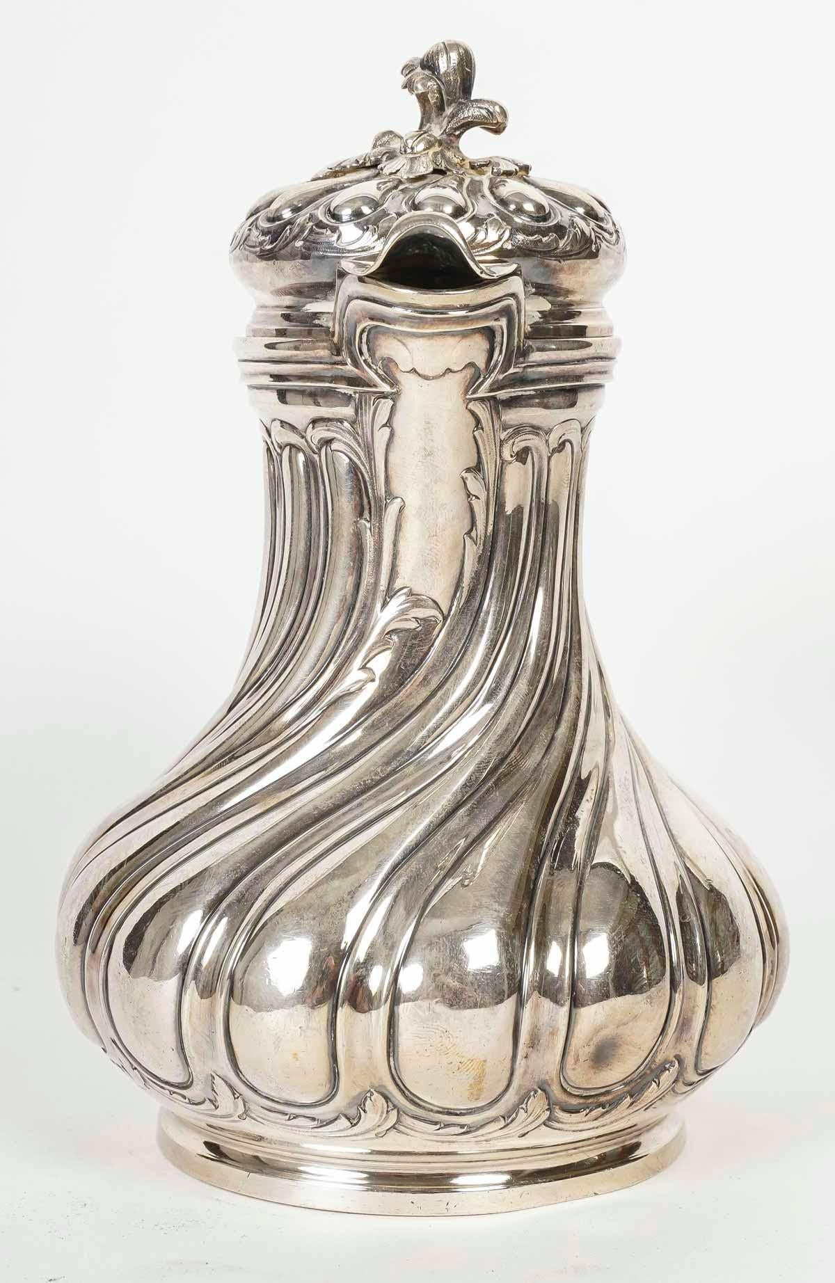 Silver Coffee Pot by Boucheron Paris in the Louis XV Style, 19th Century. For Sale 1