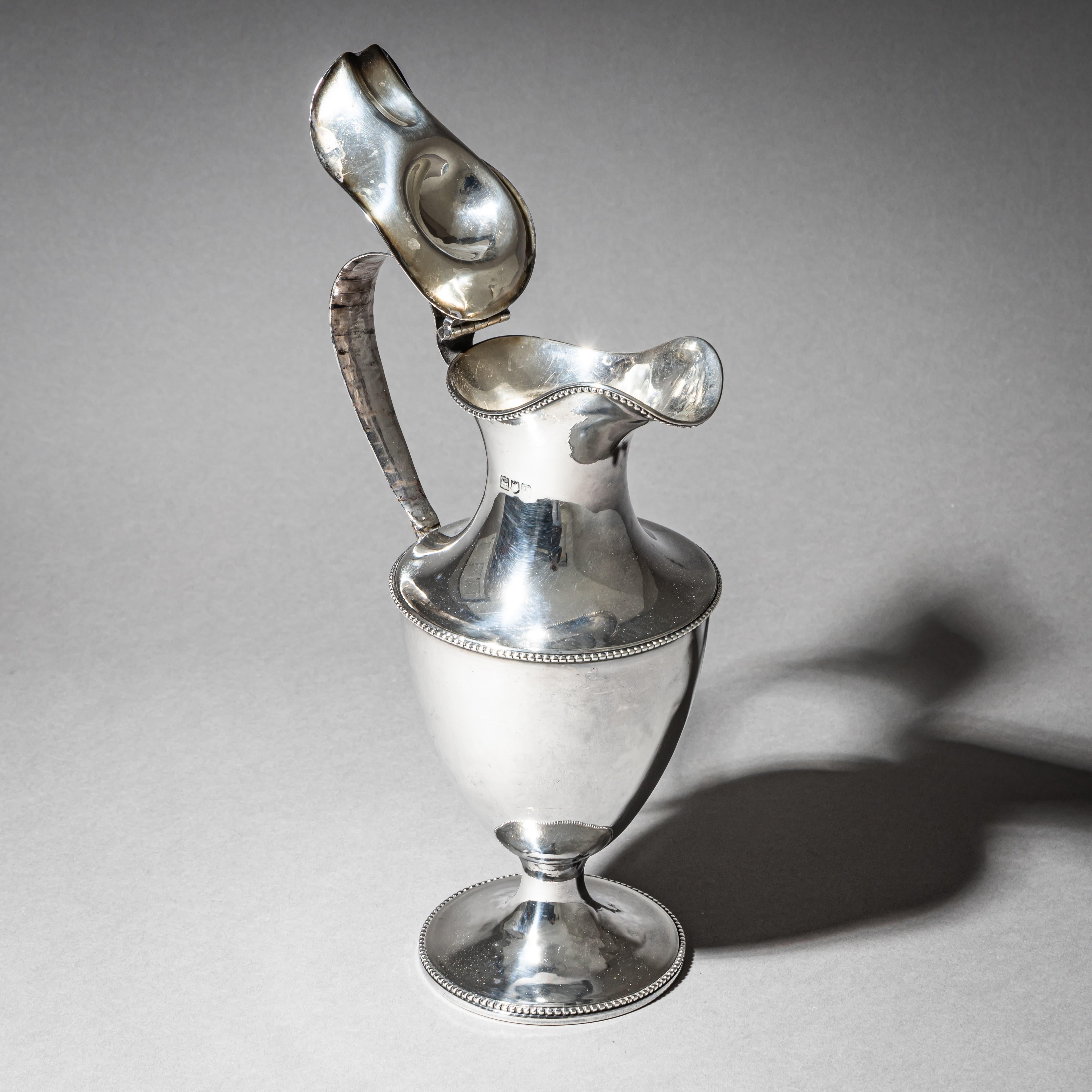 Neoclassical Silver Coffee Pot, London, 1902 For Sale