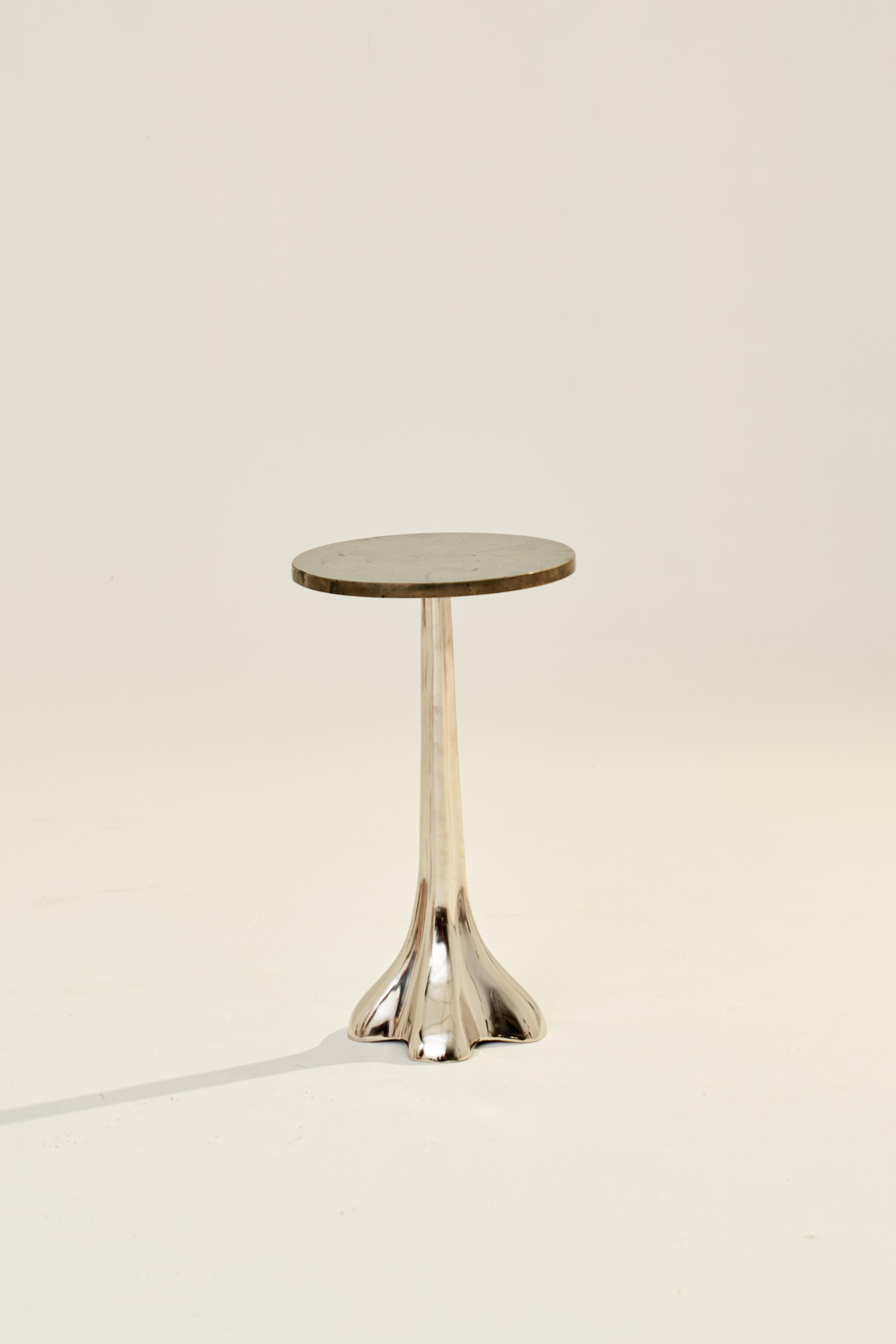 Silver Coffee Table in set of 2 In New Condition For Sale In Timisoara, RO