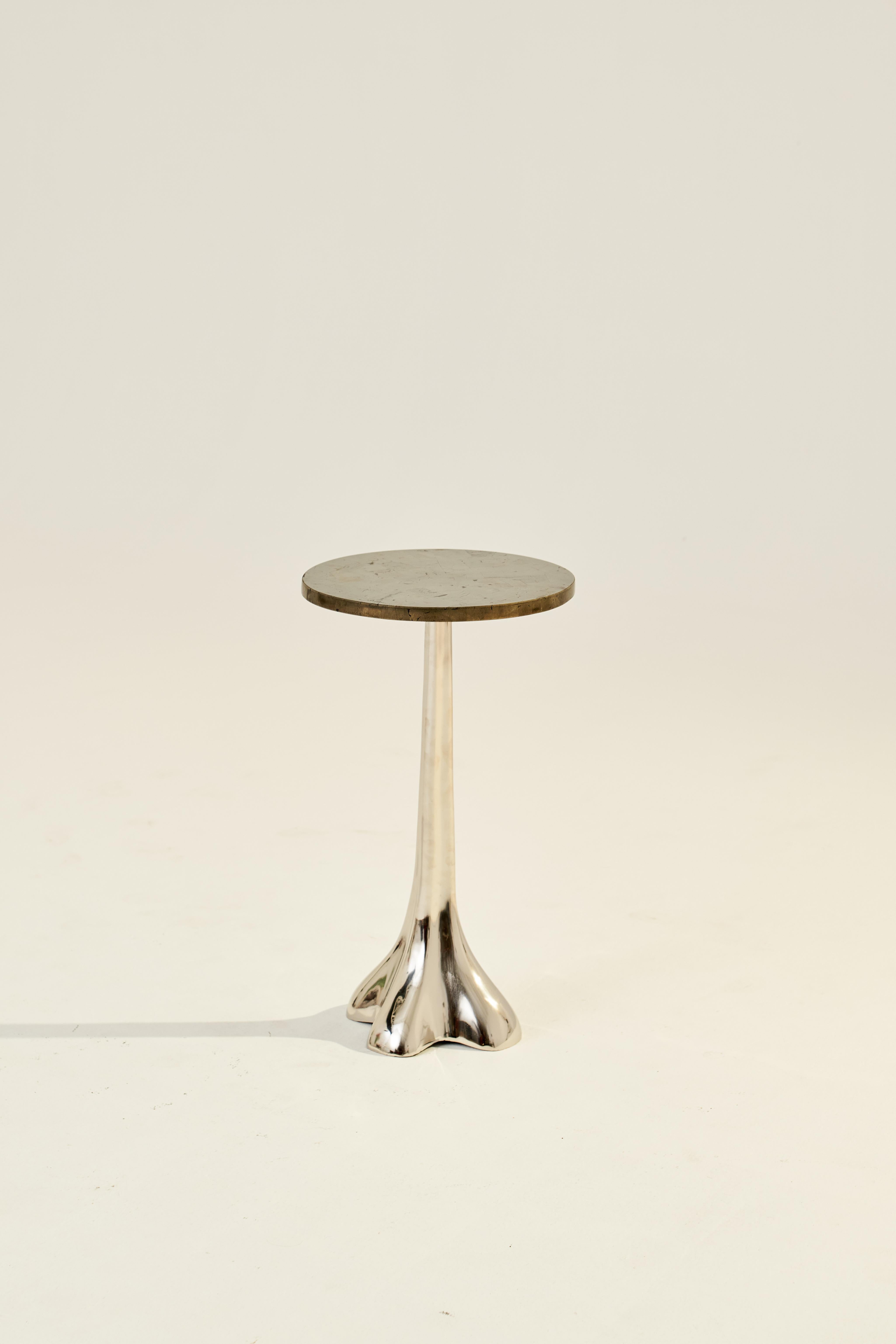 Contemporary Silver Coffee Table in set of 2 For Sale