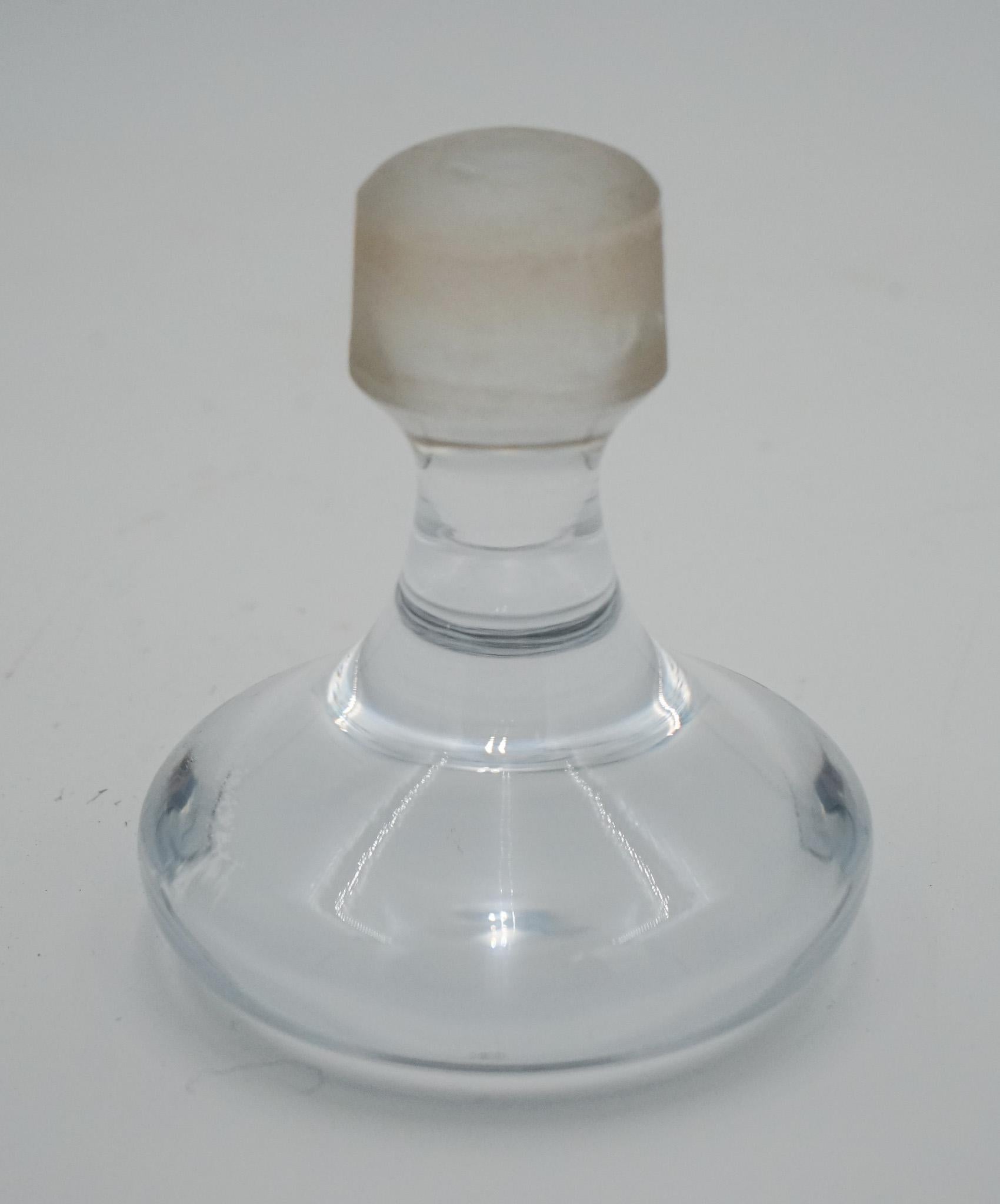 SILVER COLLARED HAND BLOWN CRANBERRY CRYSTAL DECANTER HARDWiCKE COLLECTION For Sale 3