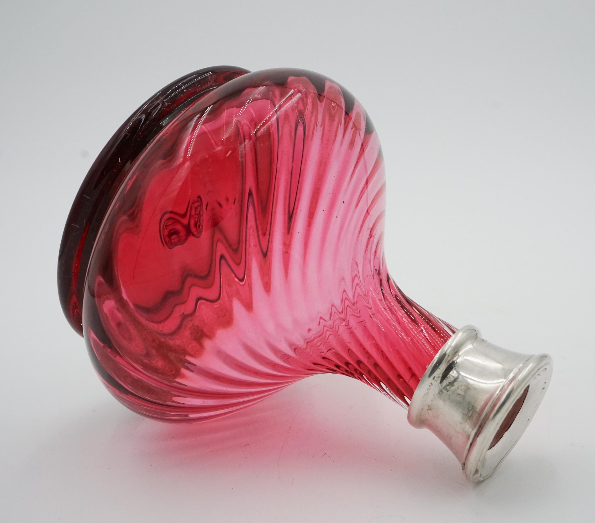 SILVER COLLARED HAND BLOWN CRANBERRY CRYSTAL DECANTER HARDWiCKE COLLECTION For Sale 5