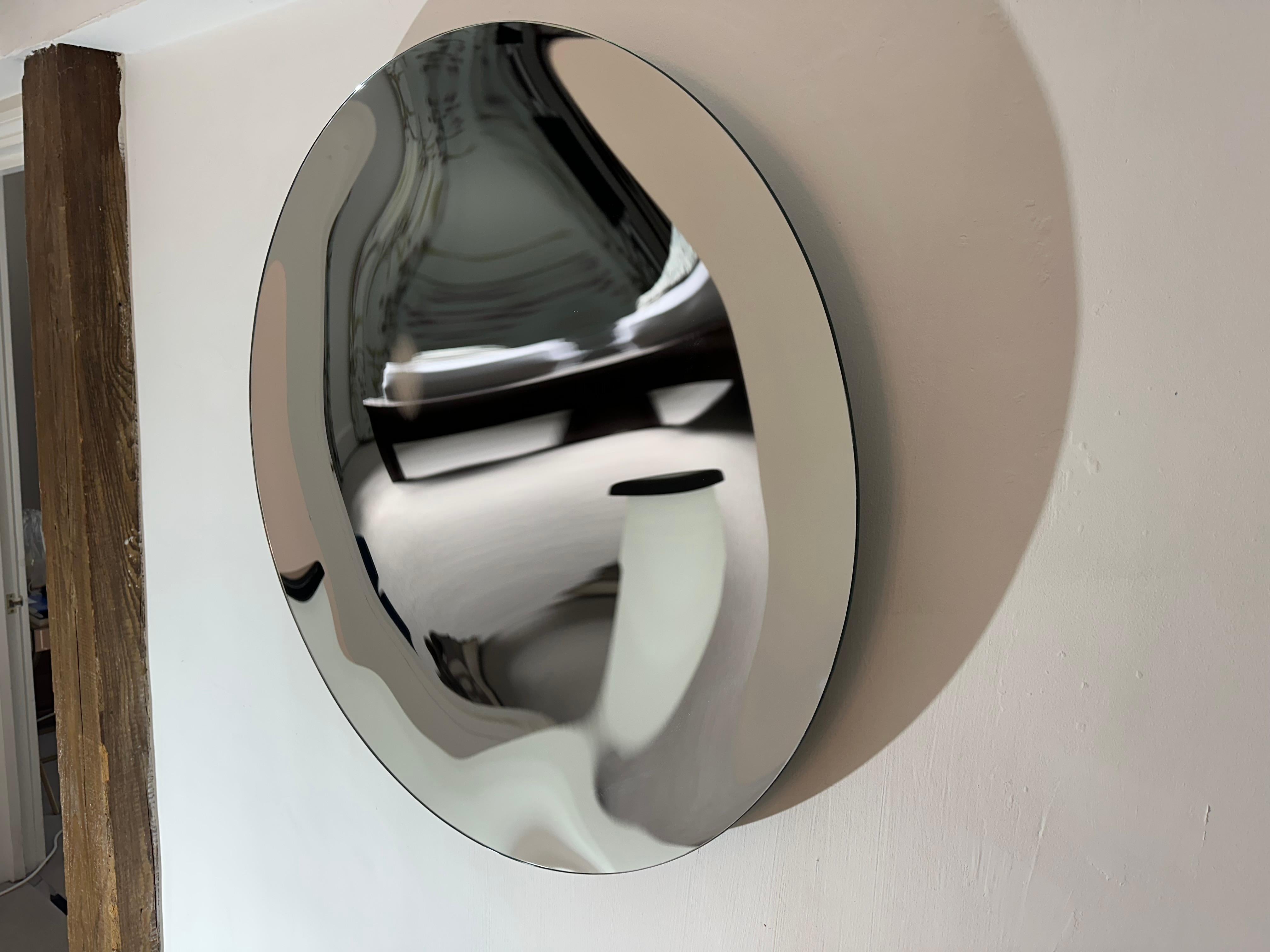 Specchio concavo d'argento con un diametro di 80 cm/ 31,5