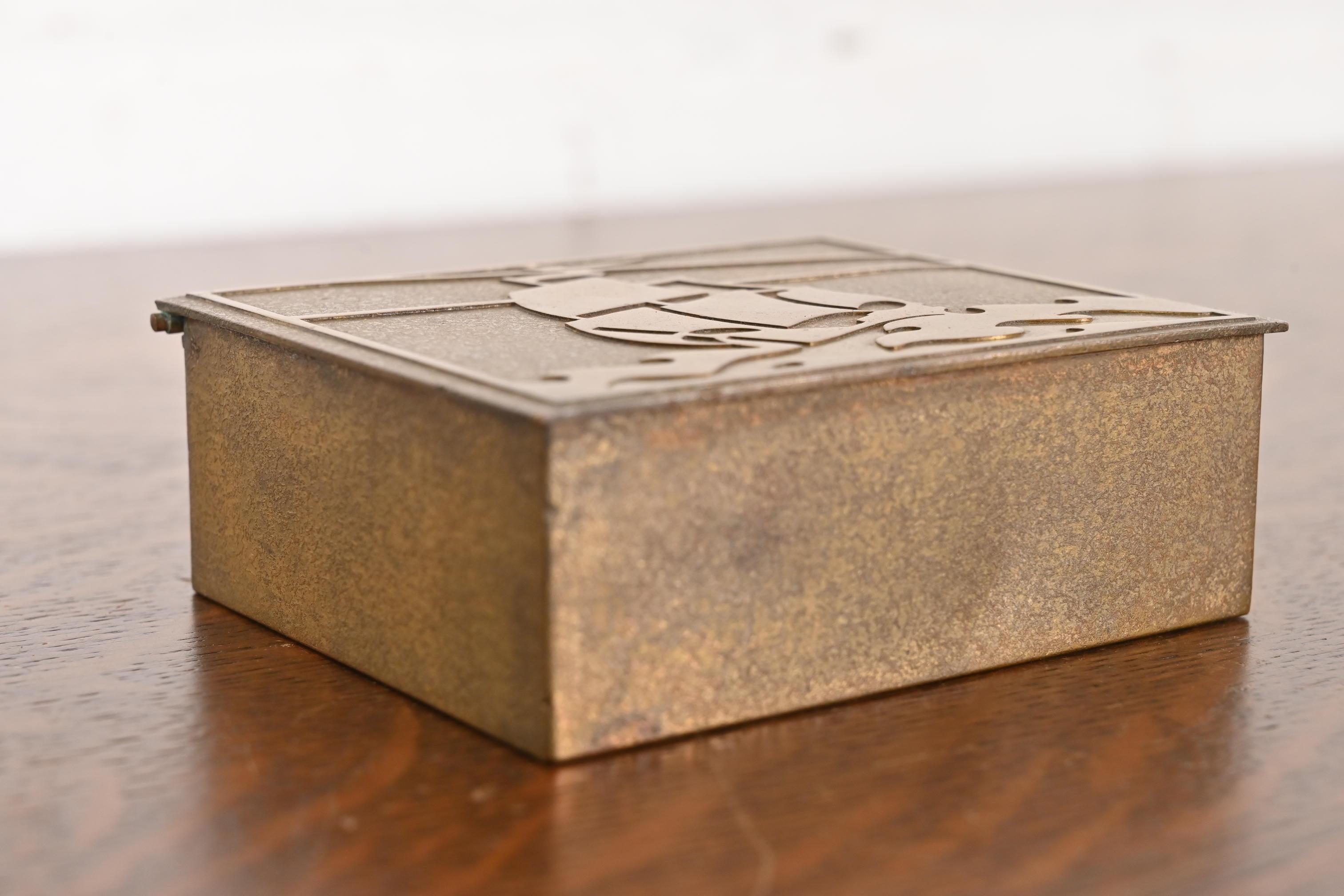 Scatola in bronzo nautico Silver Crest Arts & Crafts In condizioni buone in vendita a South Bend, IN