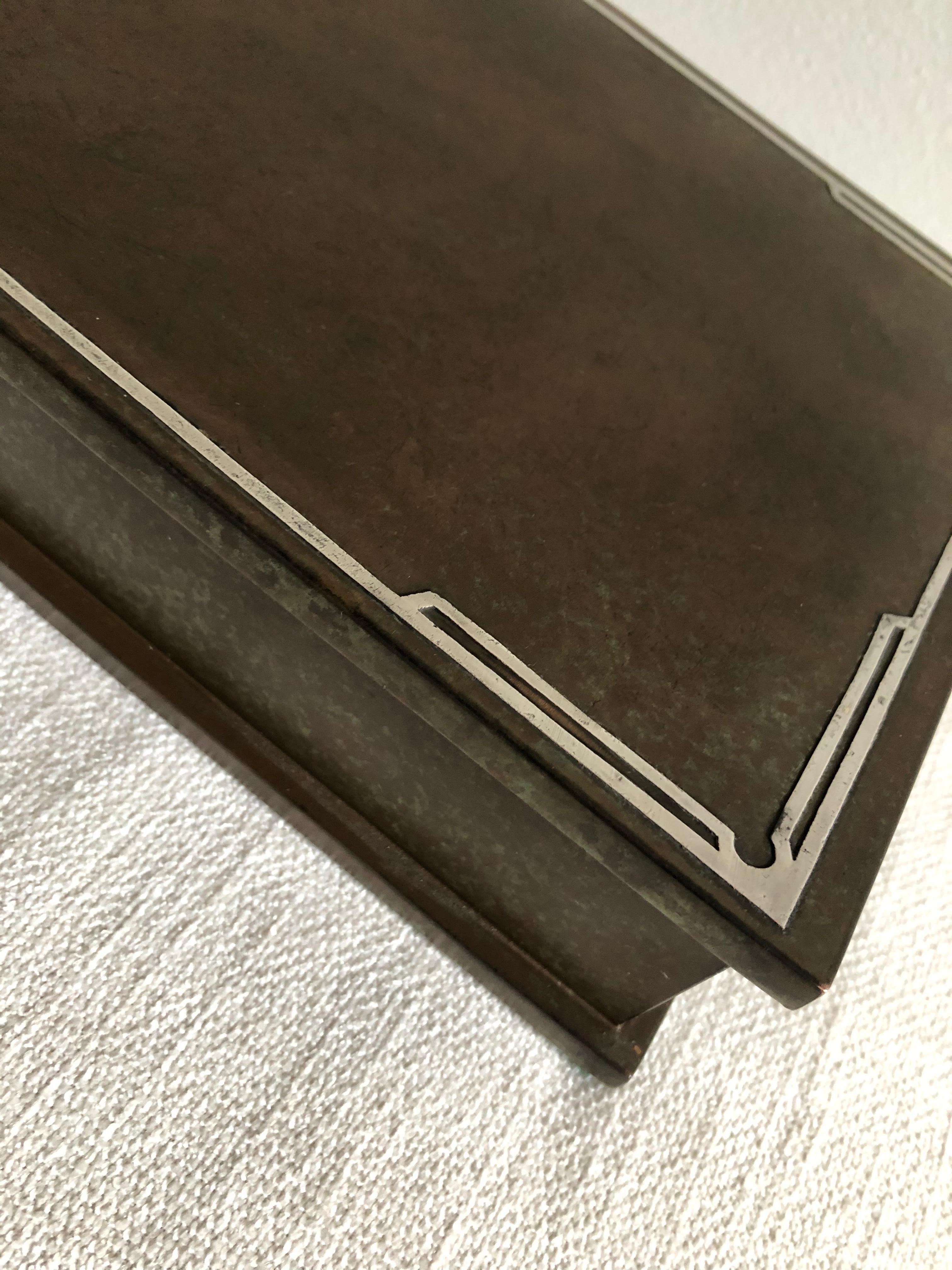 Escudo de plata Caja humidificador para hombre Bronce y Sterling Palo de rosa en venta