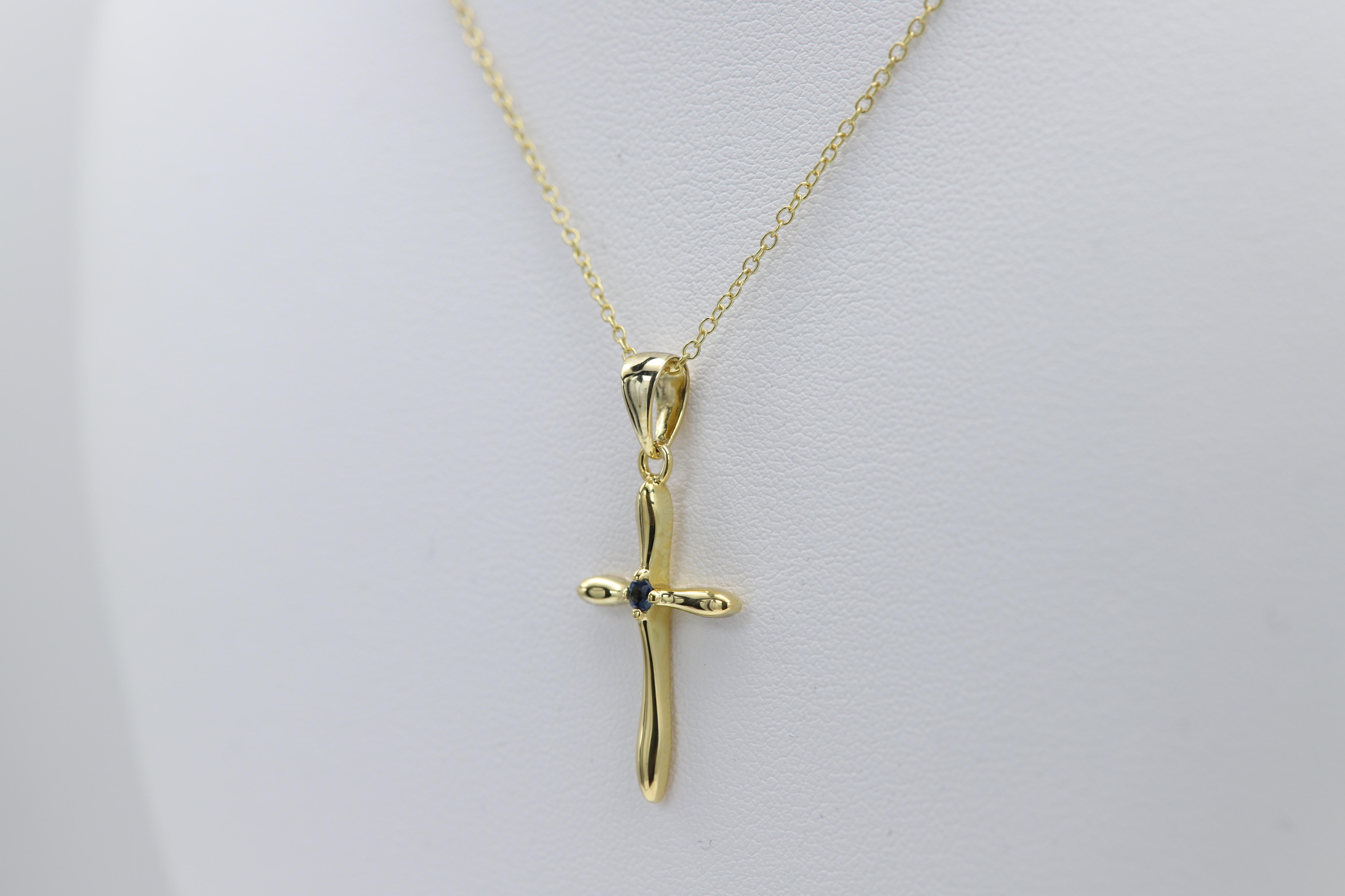 Women's or Men's Silver Cross Natural Blue Sapphire Cross Pendant For Sale