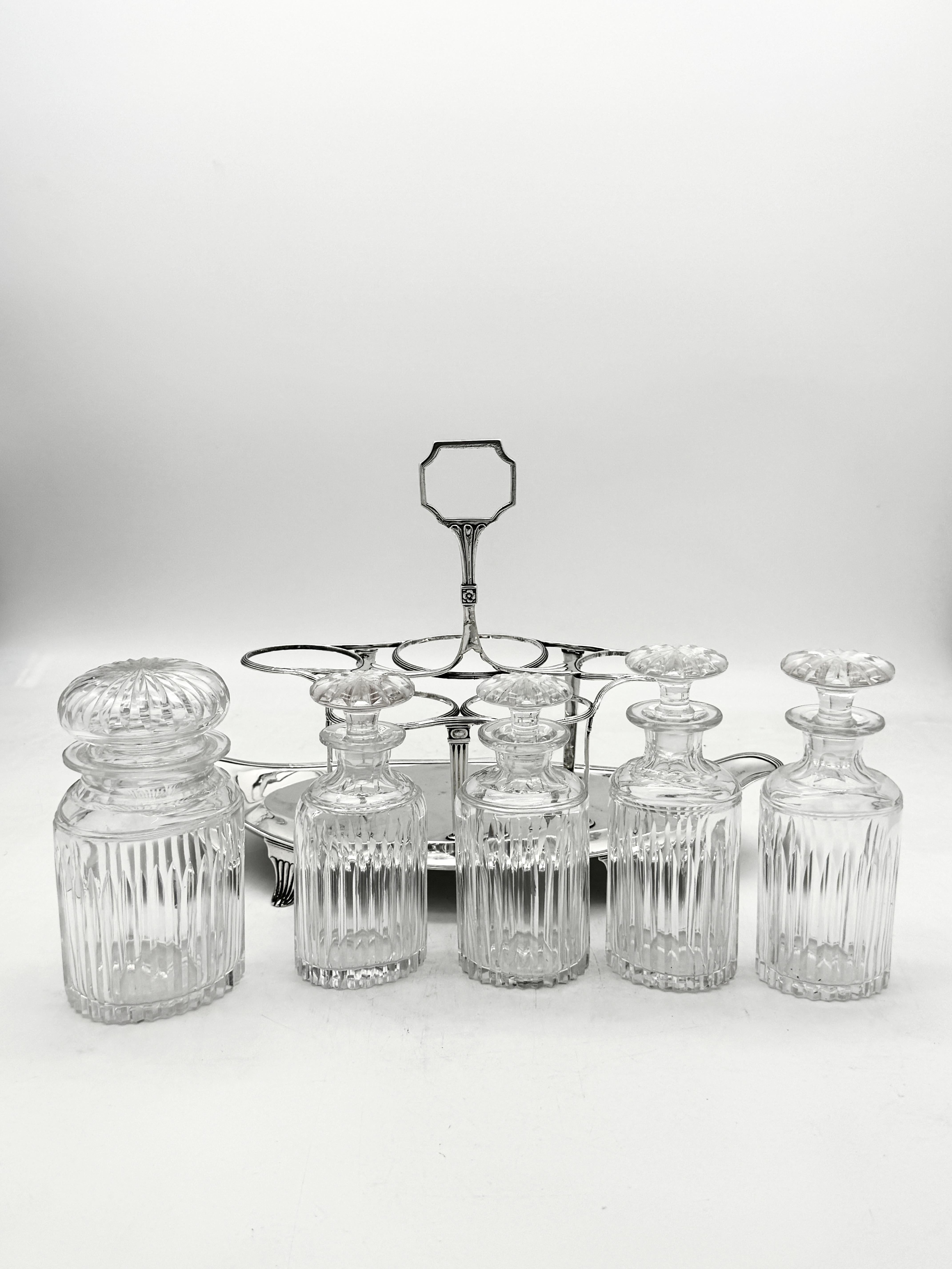 Set di ampolle d'argento in vendita 4