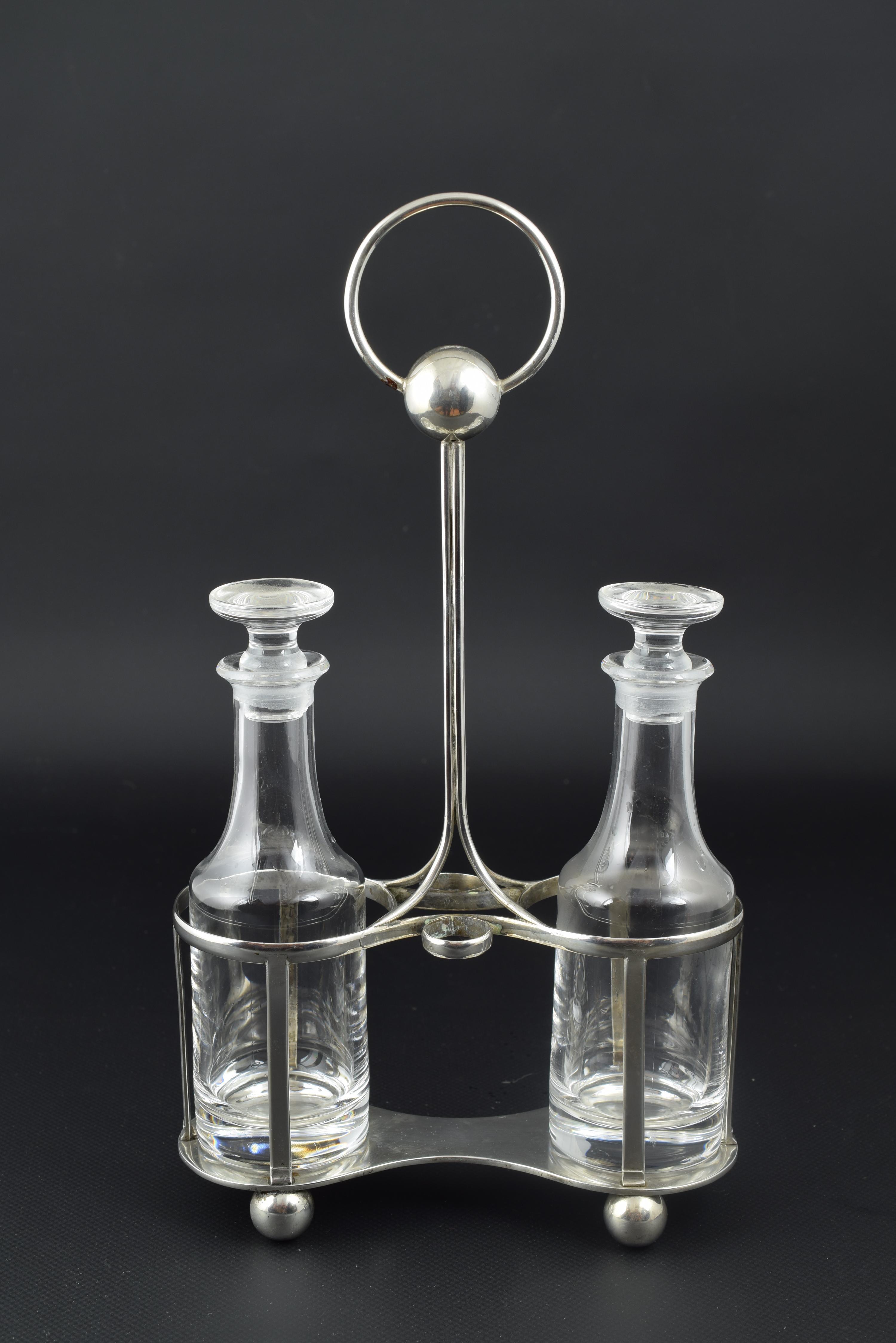 Sterling Silver Silver Cruet Stand, García Calvo, Valladolid, Spain, circa 1900, with Hallmarks For Sale