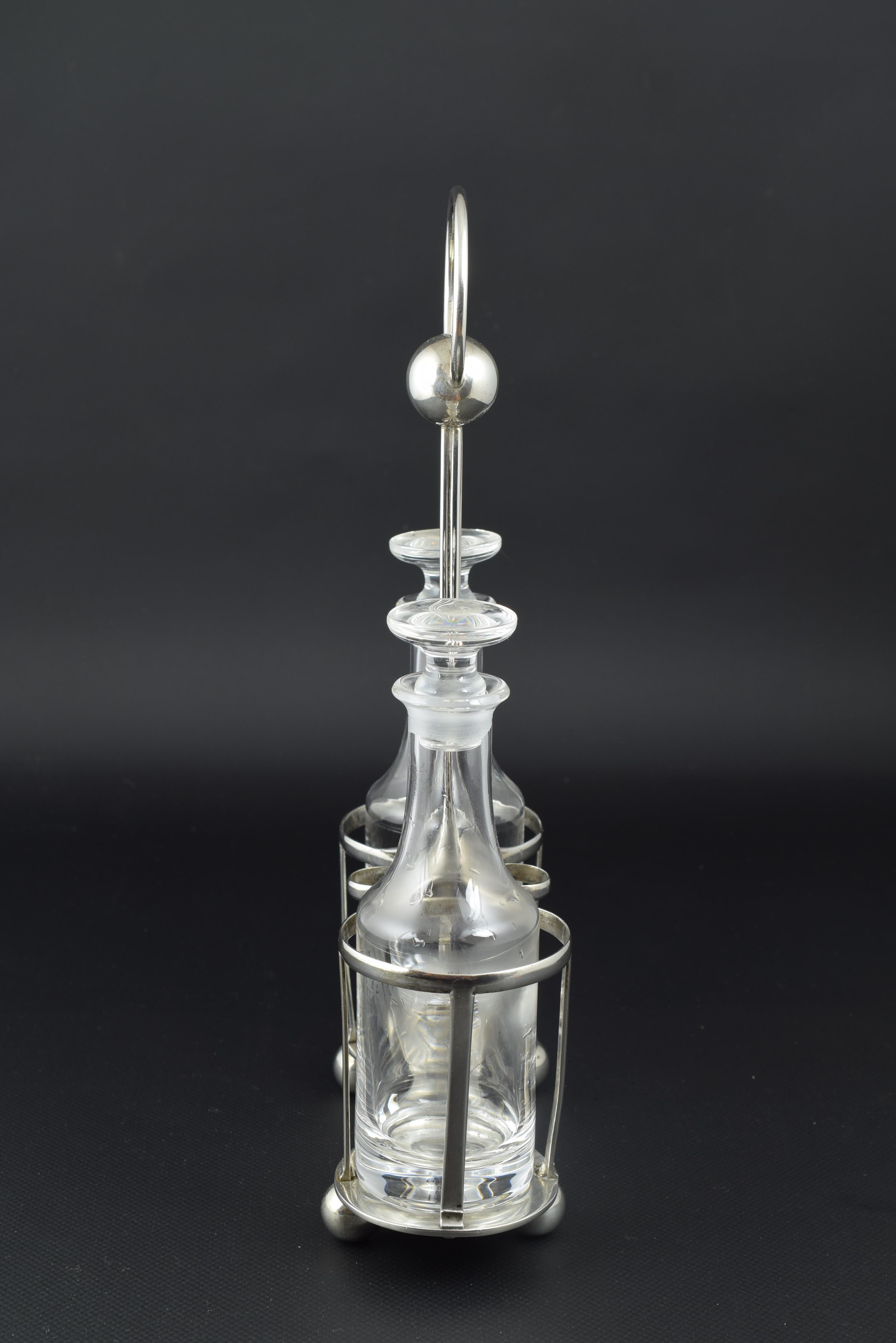 Silver Cruet Stand, García Calvo, Valladolid, Spain, circa 1900, with Hallmarks For Sale 1