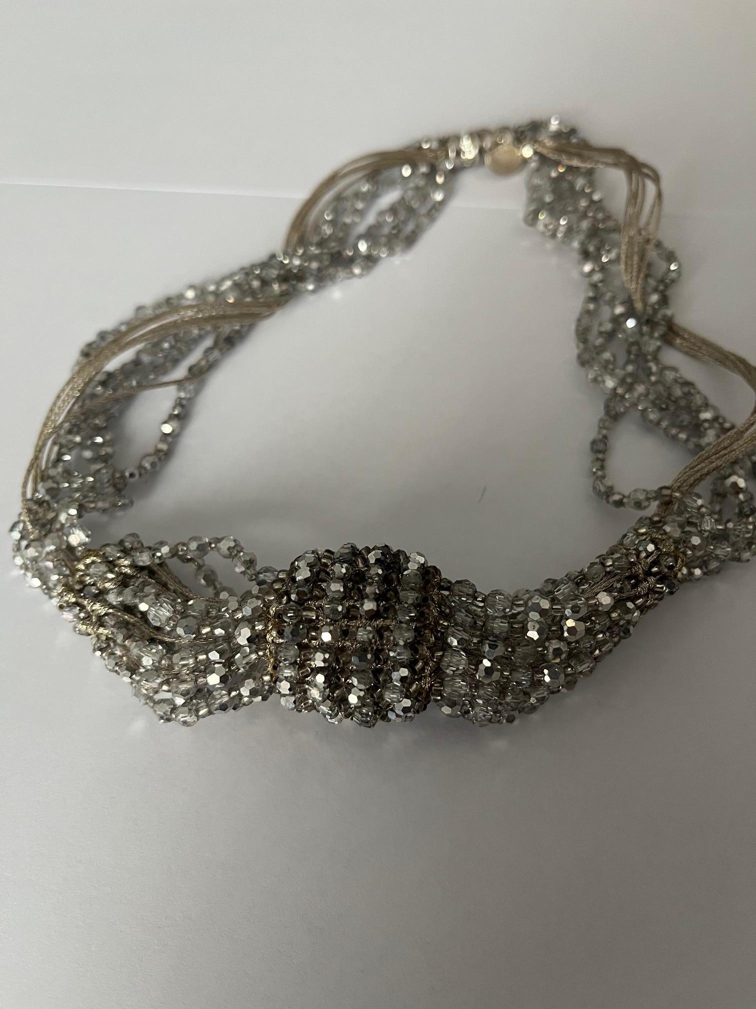 Donna Set di orecchini e collane con perline in cristallo d'argento di Daniel Swarovski in vendita