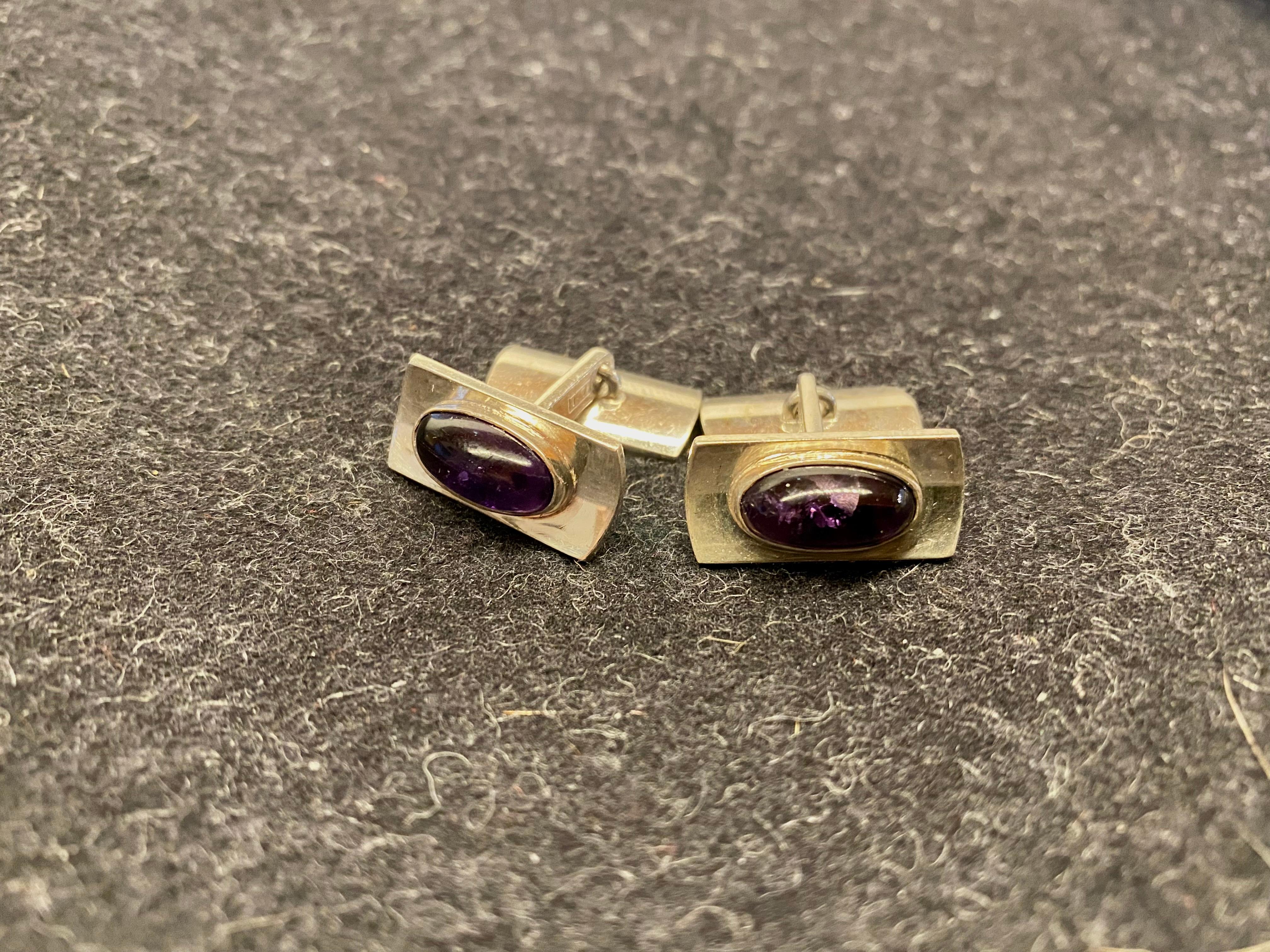 Silver Cufflinks by Elis Kauppi for Kupittaan Kulta, Finland, Amethyst
Made in Finland 1962
813H Silver
Engraving the letters HS, 11.5.68