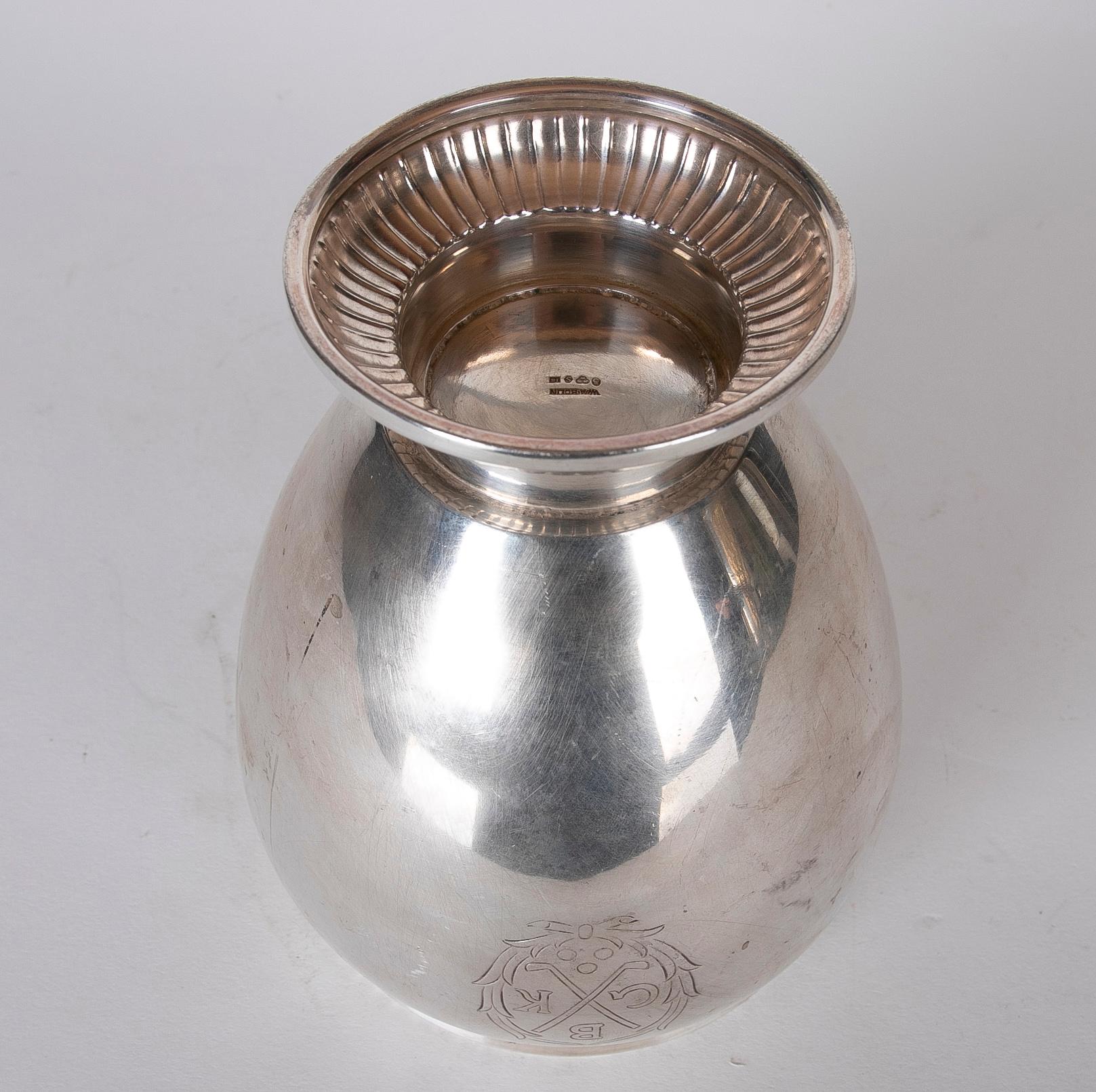 Silver Cup of the Russian House of Bolin with Decoration of Shield with Letterin For Sale 5