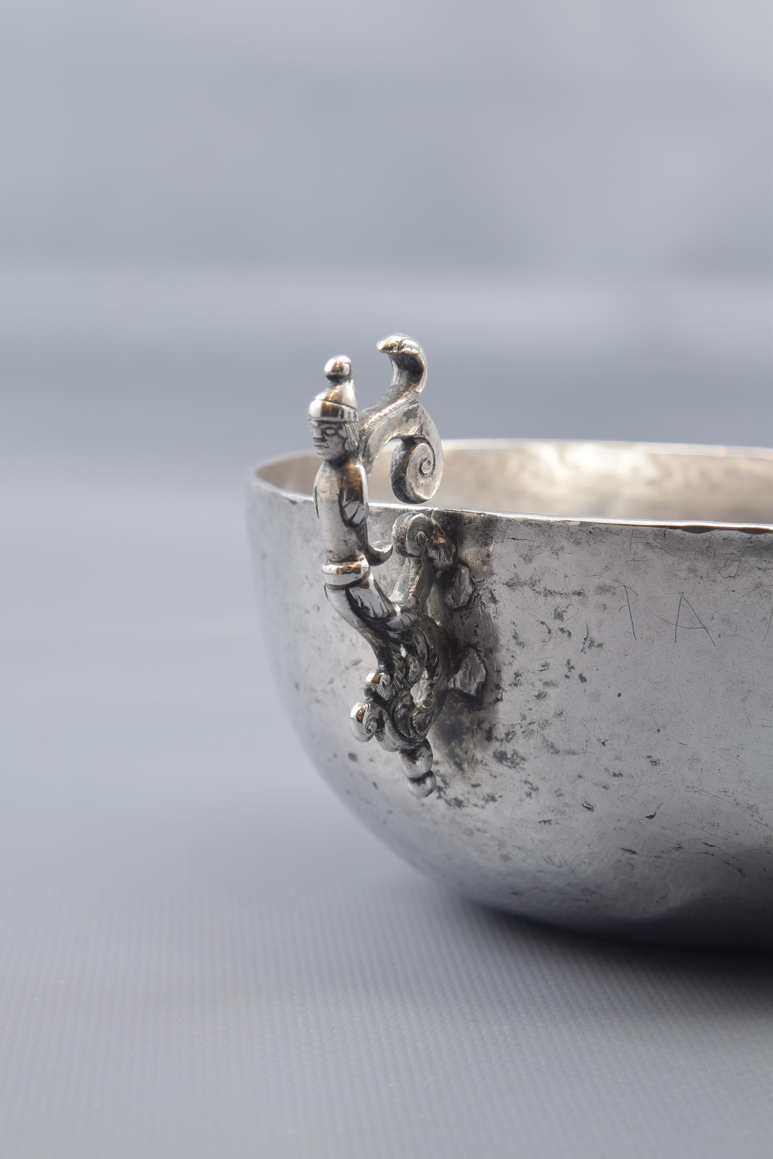 Silver Cup, Peru, 18th Century In Good Condition For Sale In Madrid, ES