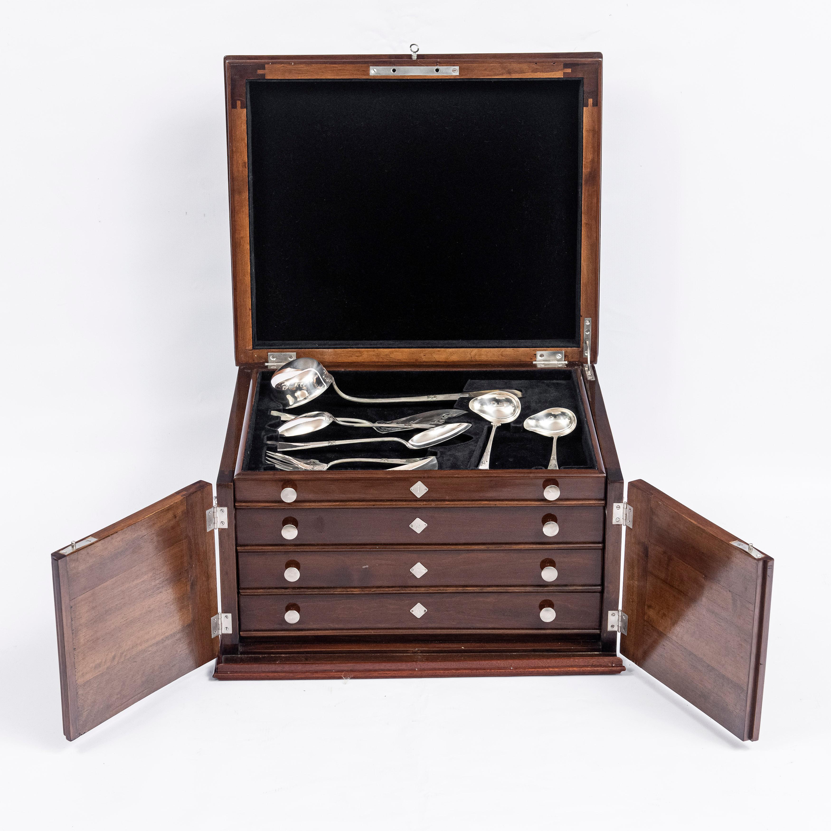 Sterling Silver Silver 800 Cutlery Set for 12 People, Düsseldorf, Germany, Late 19th Century For Sale