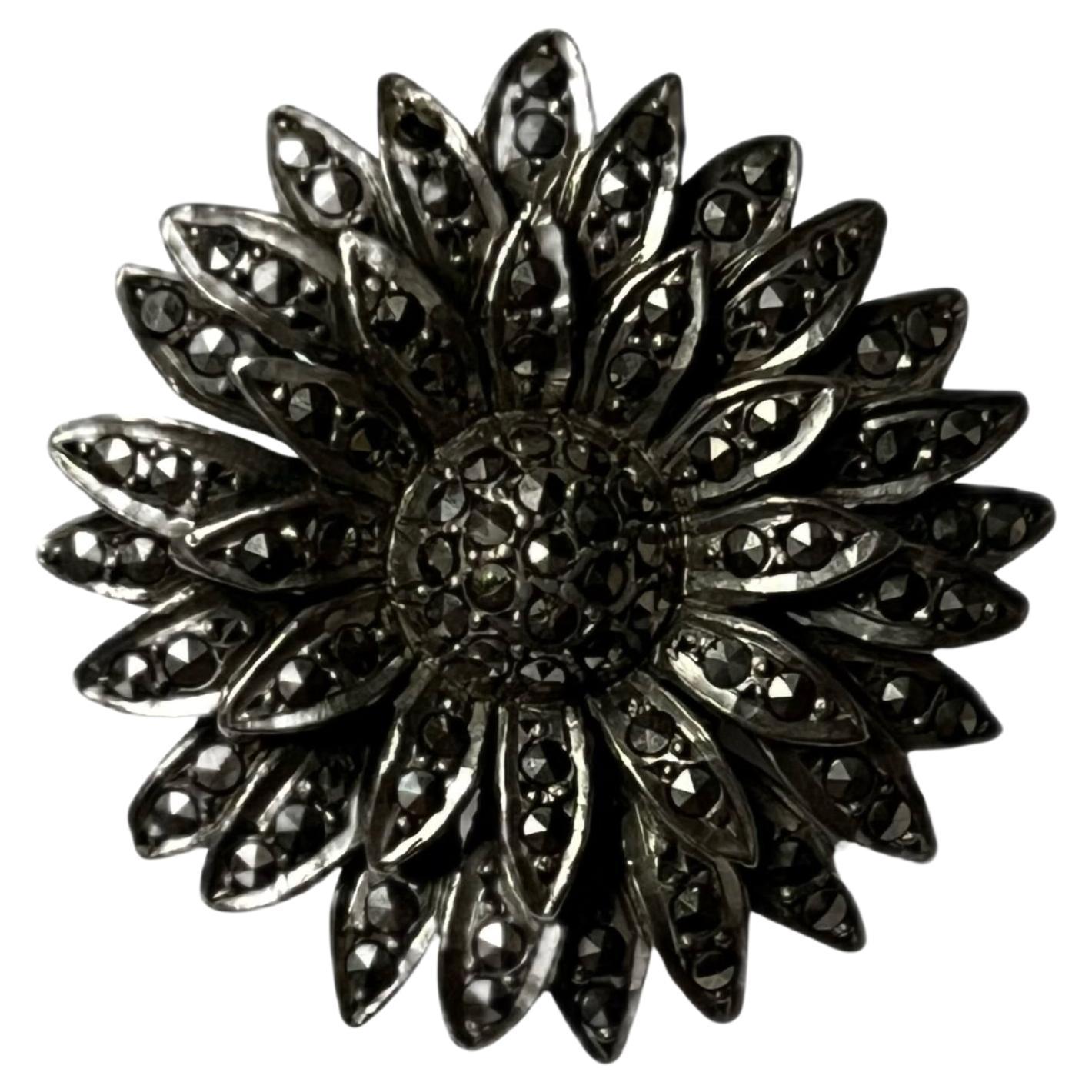 Silver Daisy with Strass Ring