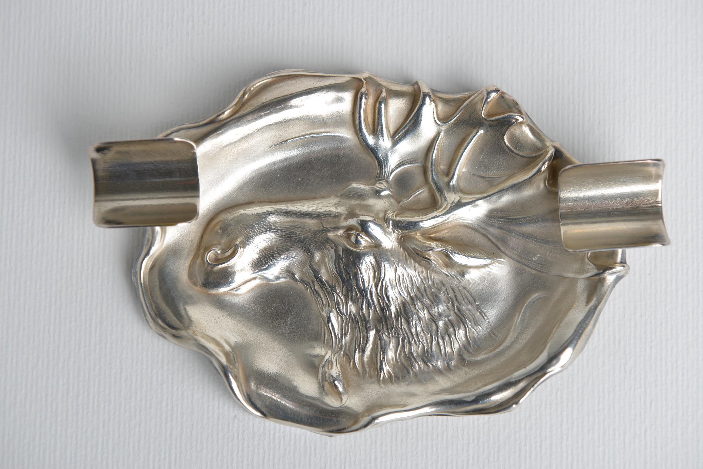  Ungewöhnlicher dänischer Silber-Aschenbecher mit Elch (Arts and Crafts) im Angebot