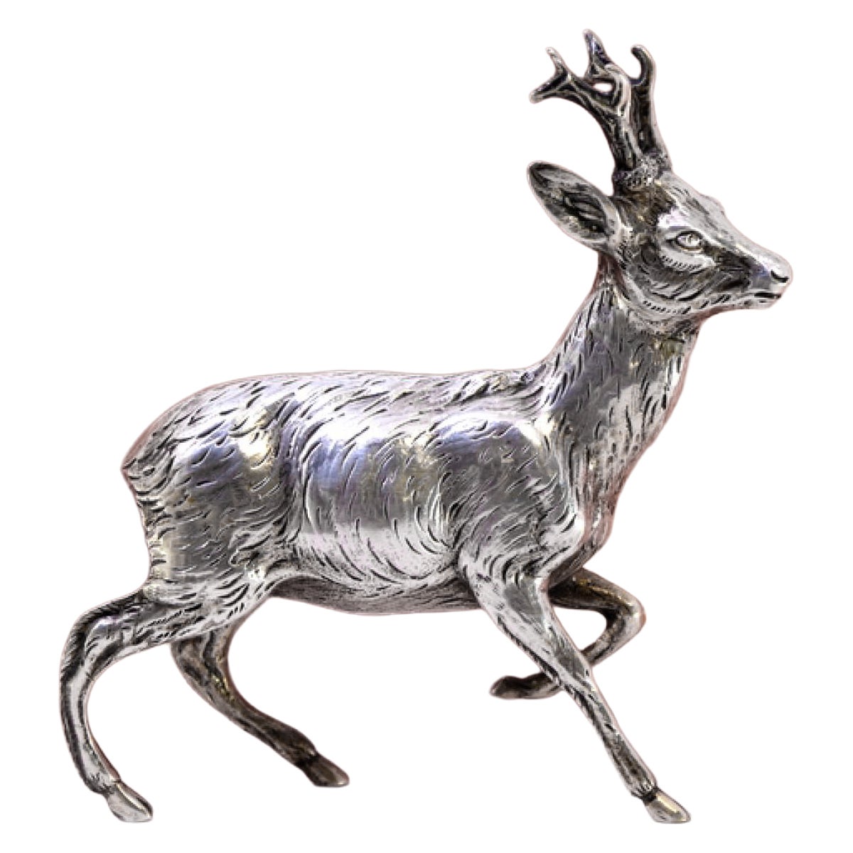 Silver deer in perfect relief and applications