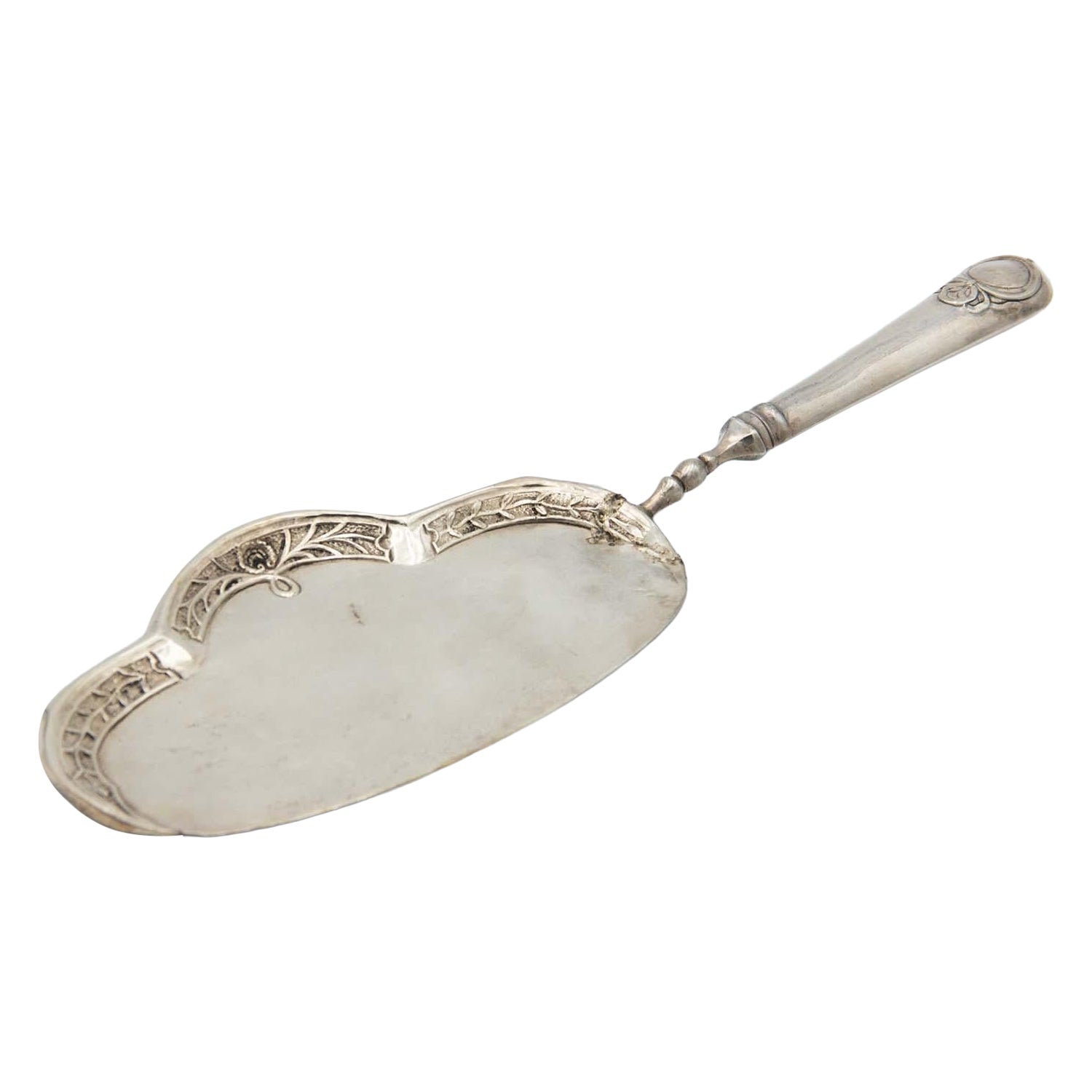 Silver dessert serving spatula