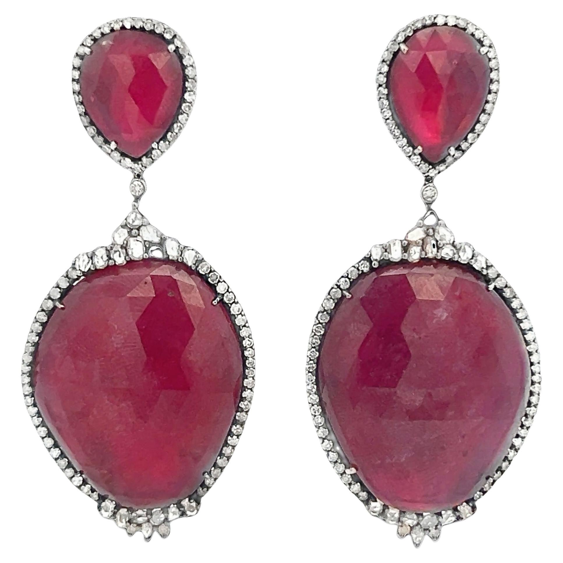 Boucles d'oreilles en argent avec diamants et rubis en vente