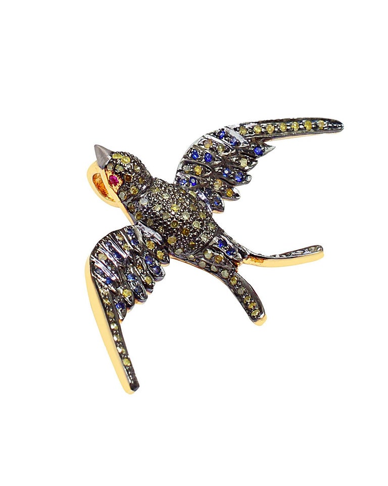 925 Sterling Silver 0.85cts Diamond & 0.04cts ruby &0.18cts sapphire bird Brooch In New Condition For Sale In jaipur, IN