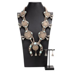 Collar y Pendientes Flor de Calabaza Moneda de Dólar de Plata