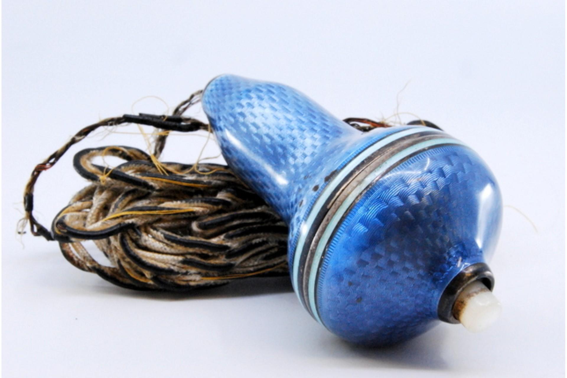 Silver door bell with guilloché, blue enamel, Fabergé style Bon état - En vente à Porto, PT