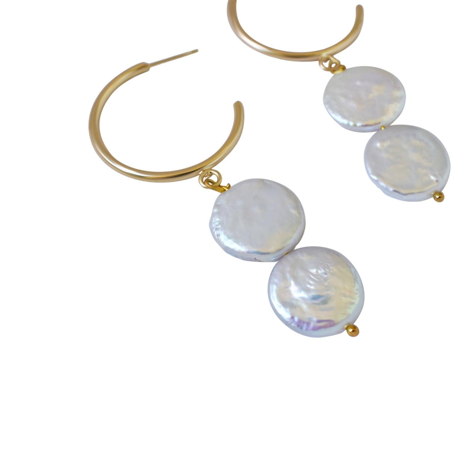 Perlina Orecchini in argento con doppia perla d'acqua dolce a cerchio  da Ifemi Jewell in vendita