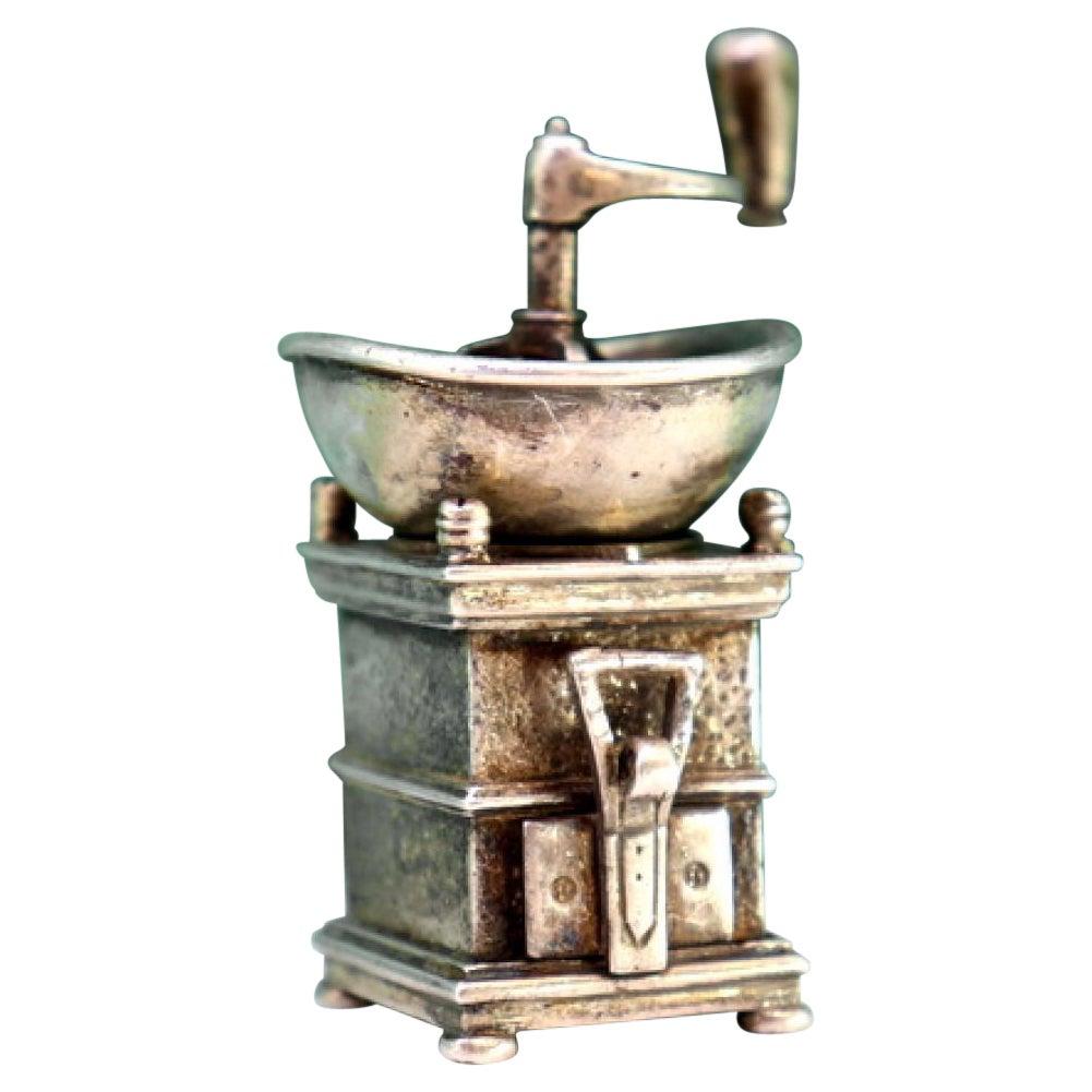 Amasadora Silver con su propio cajón móvil y mecanismo