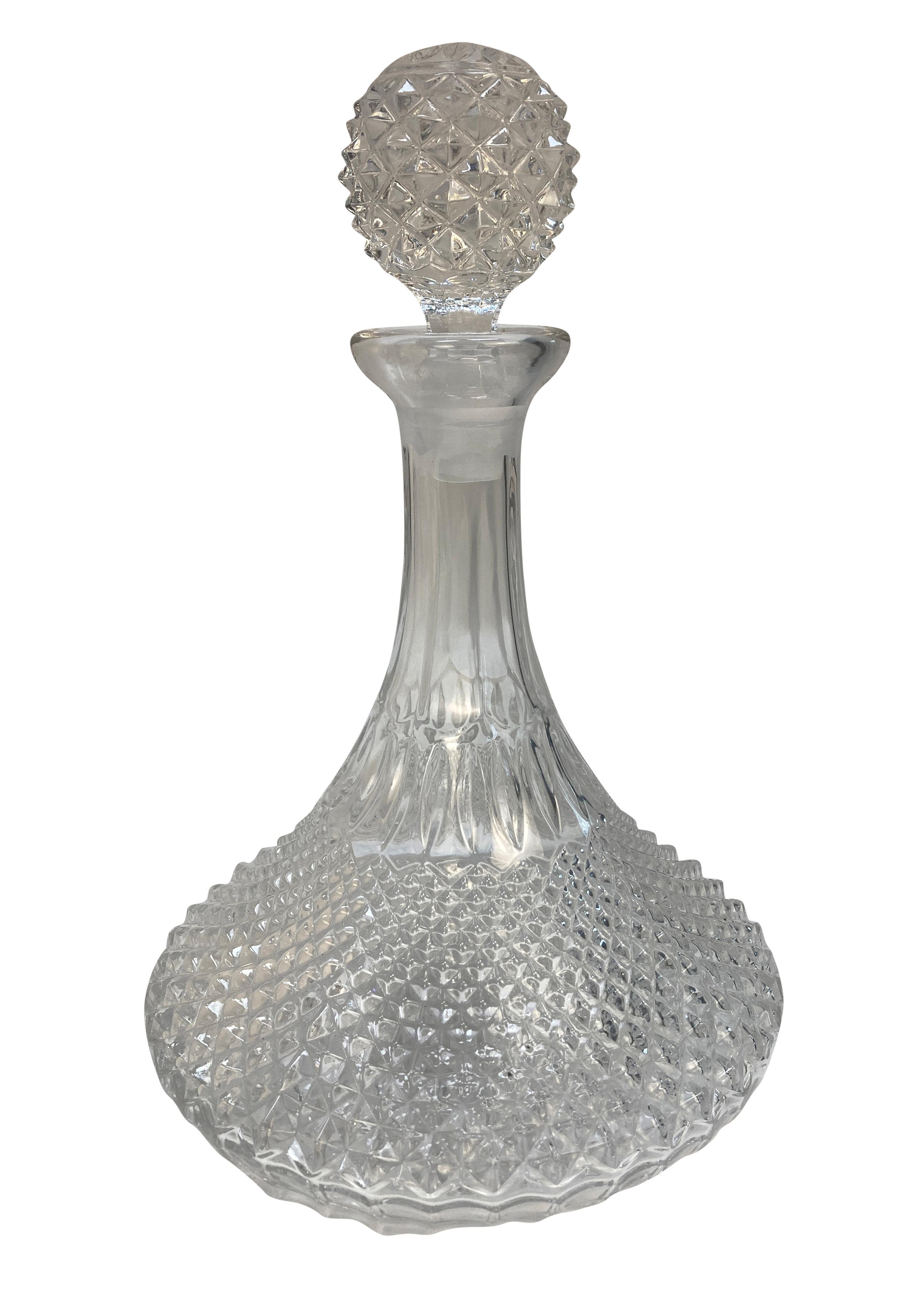 Plateau à boissons en argent avec six carafes en verre taillé Bon état - En vente à Kent, Dover