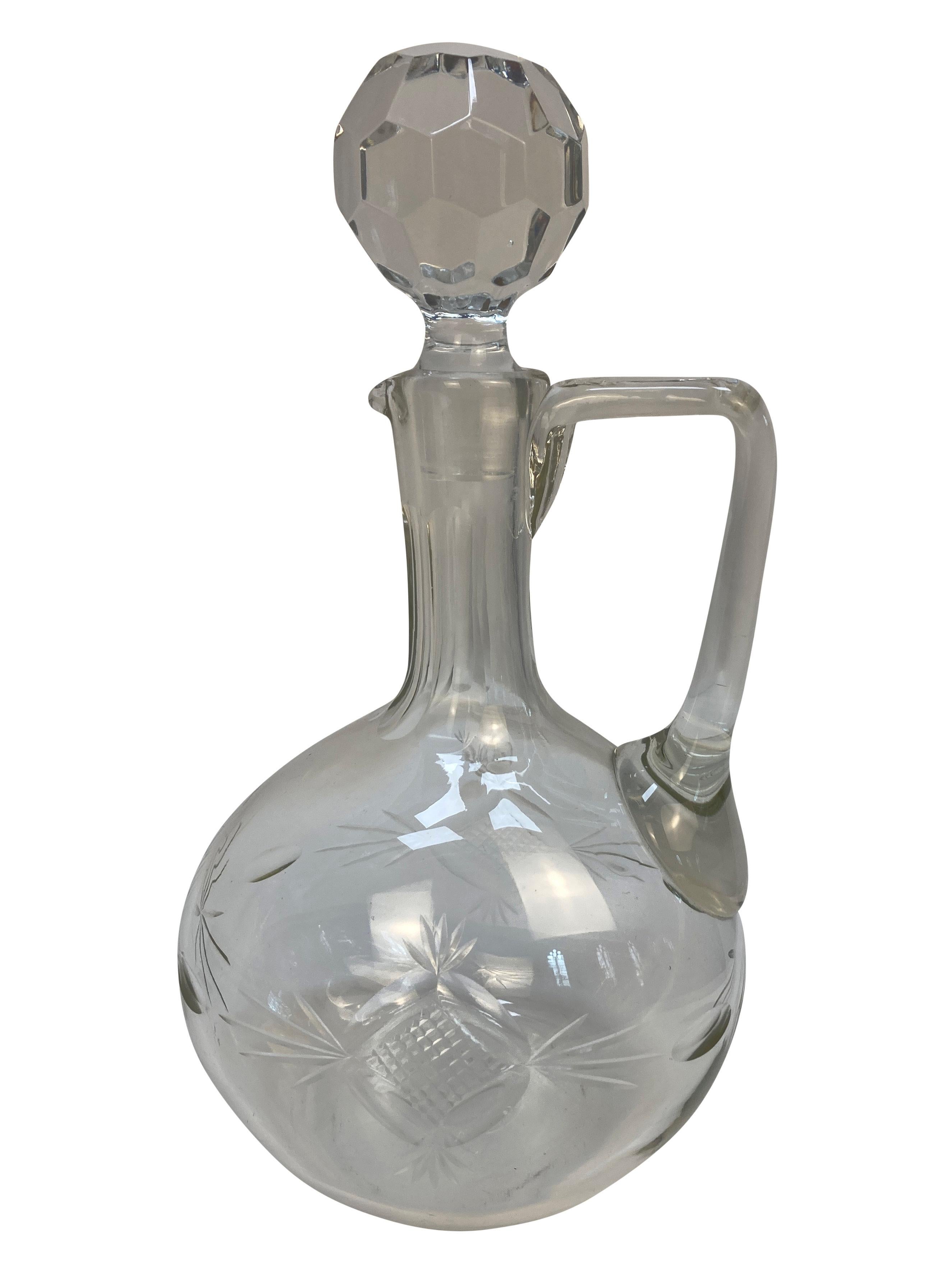 Début du 20ème siècle Plateau à boissons en argent avec six carafes en verre taillé en vente