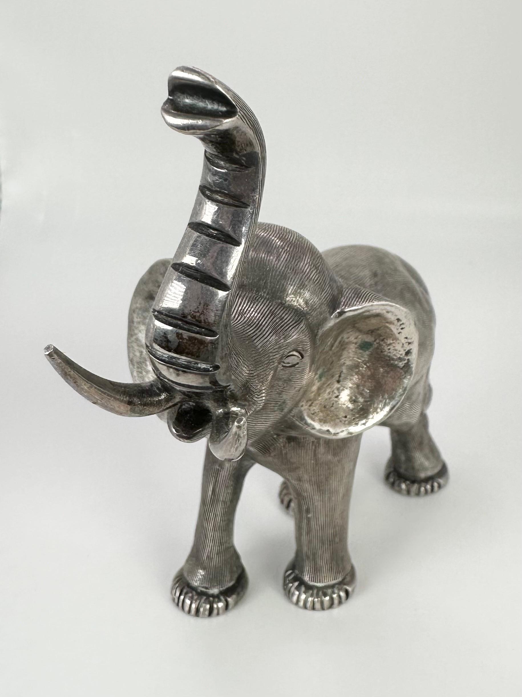 Silver elephant animal elephant statue solid silver In Excellent Condition For Sale In Jupiter, FL