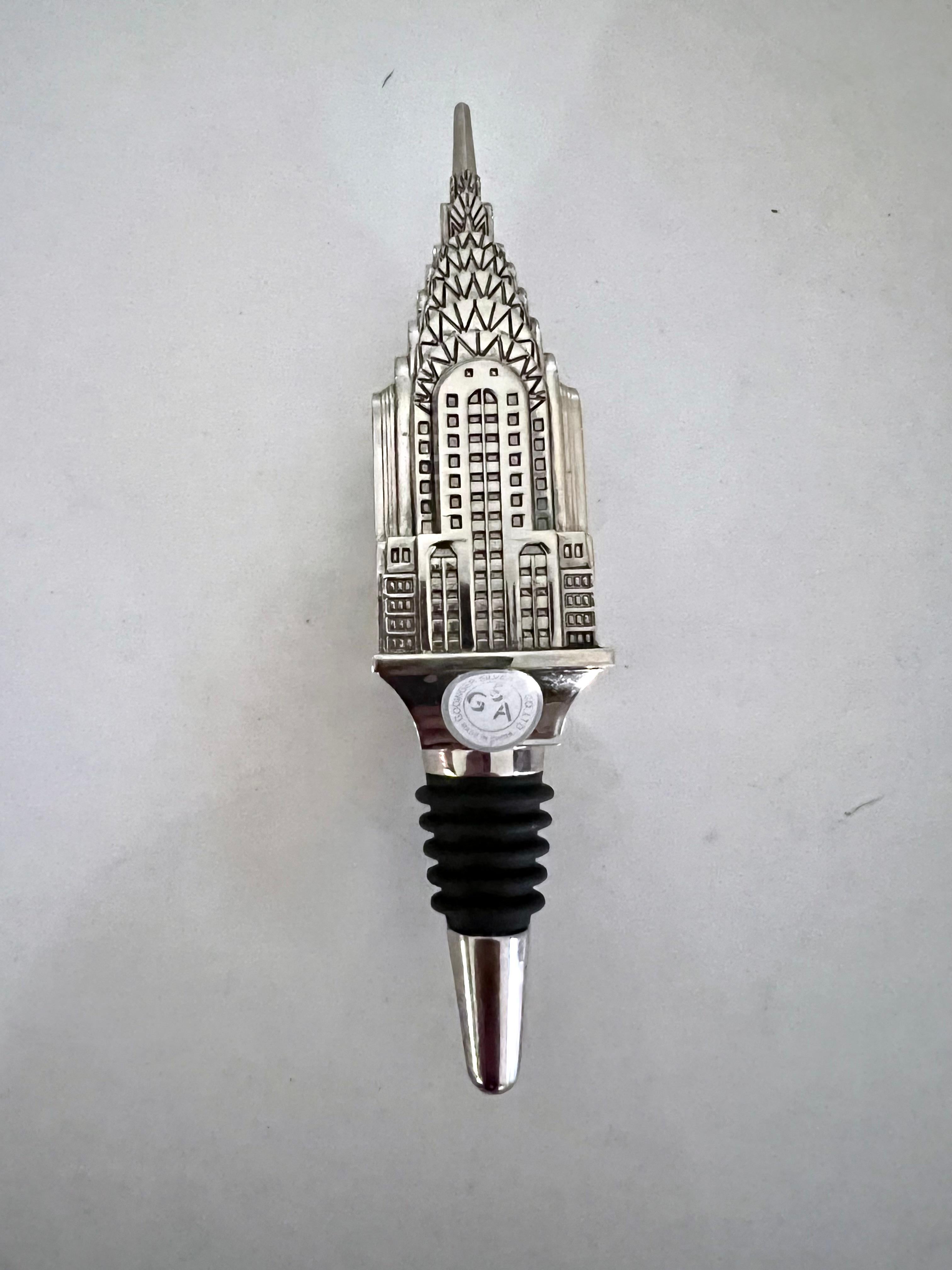 Silver Empire State Building Detail Bottle Stopper In Good Condition In Los Angeles, CA
