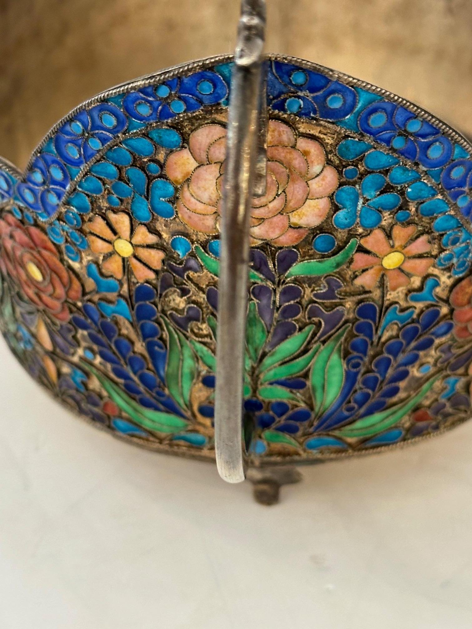 Silver Enameled Serving Bowl & Utensils In Good Condition For Sale In Hopewell, NJ