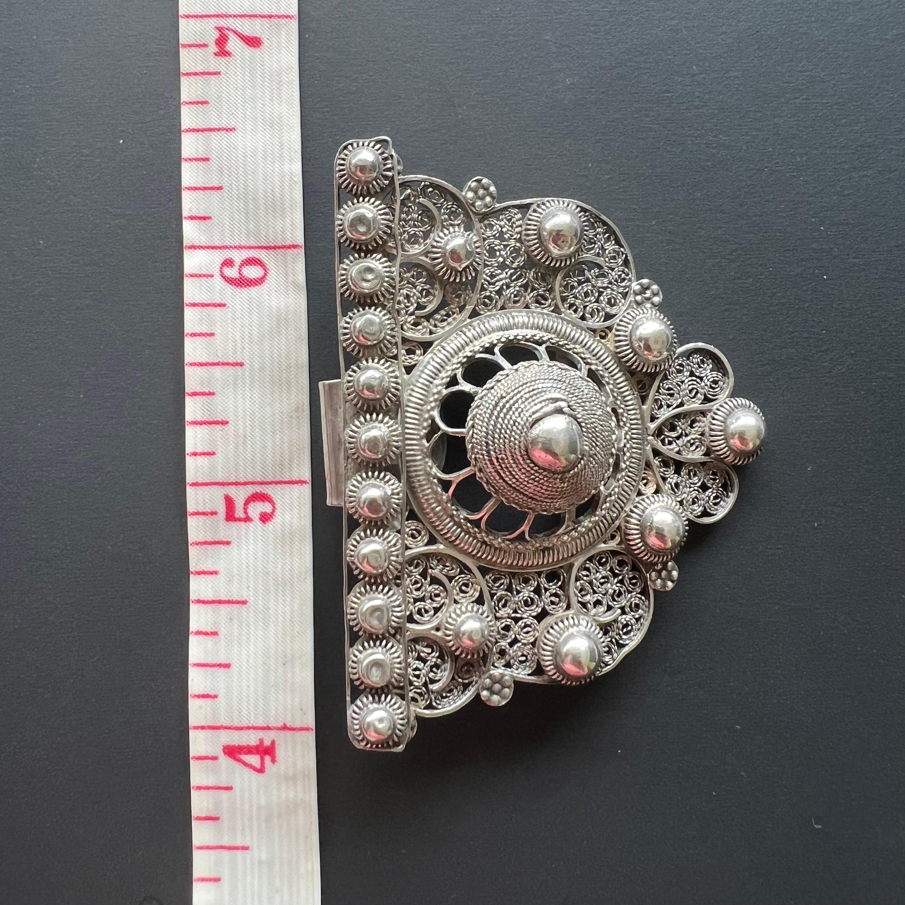 Antike florale Schnalle aus Silber Filigran und Cannetille mit Blumenschnalle im Angebot 5
