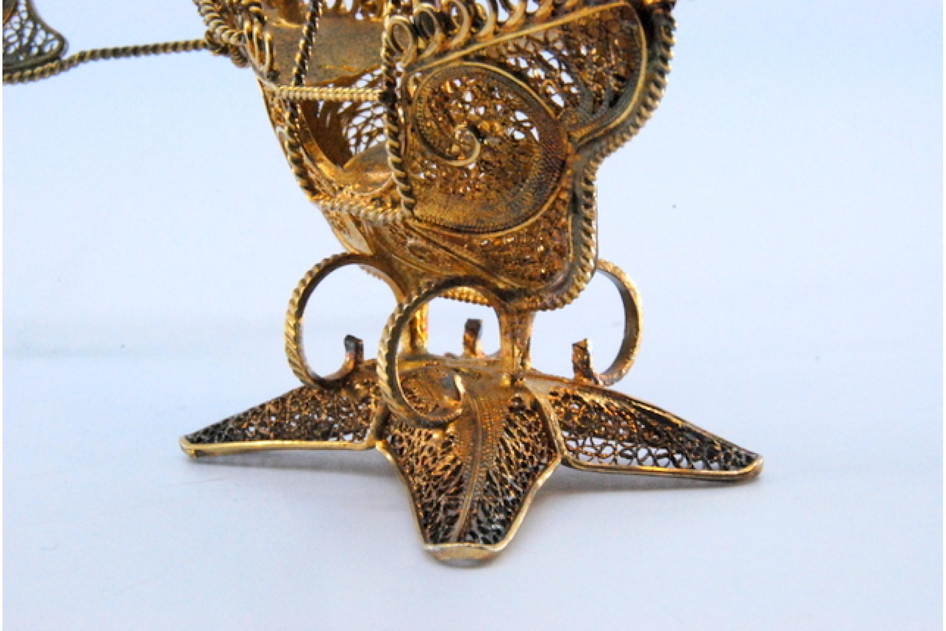 Silver filigree caravel with enameled crosses and scalloped base For Sale 2