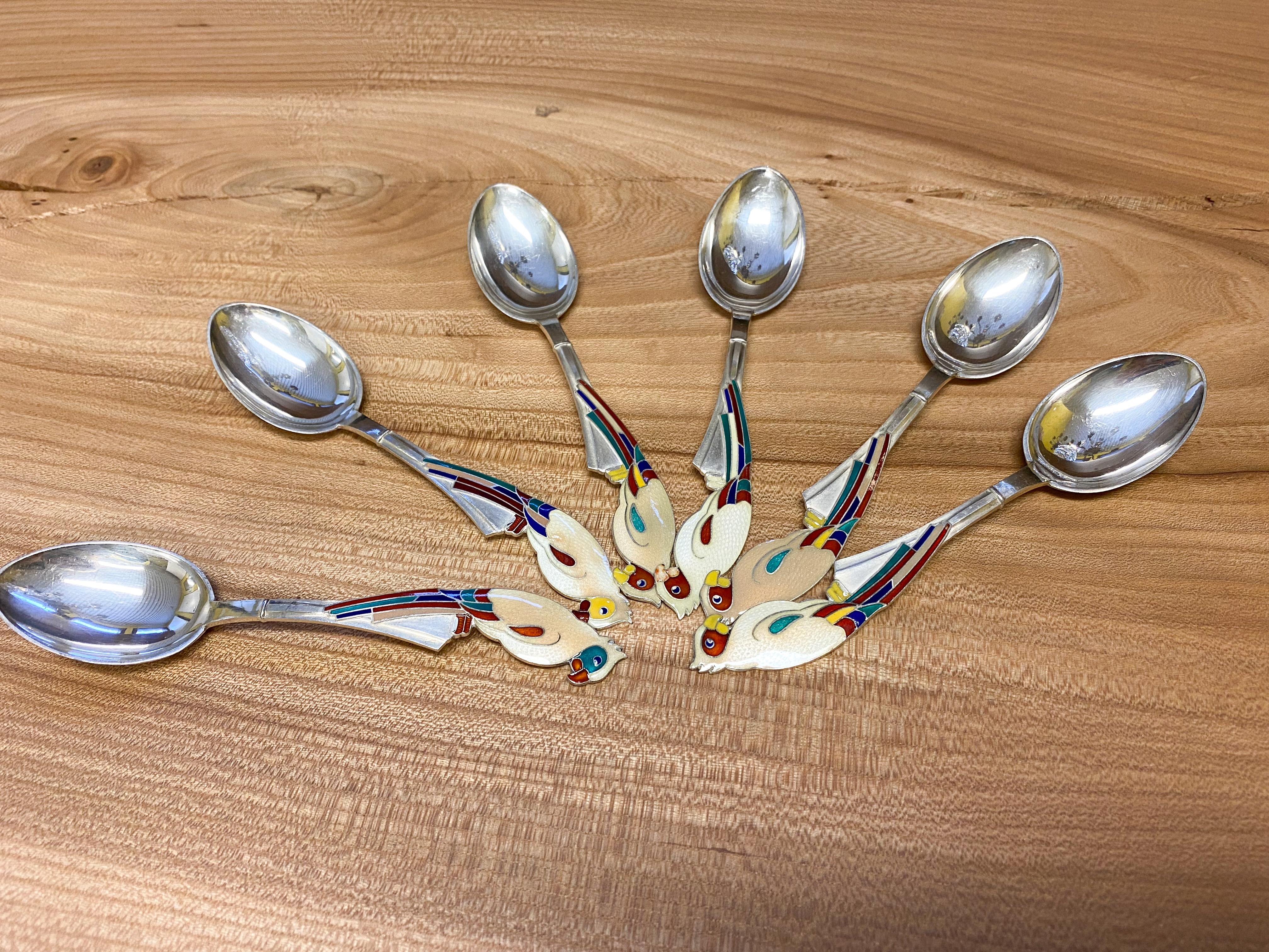Set of 6 Russian Enamel Spoons
Fine and Rare Soviet Silver Spoons.
Enamelled. Enamel parrot
These were probably made in the 1950s.
Stamp Star, 916H and T30
Very solid body and a total weight of about 190g