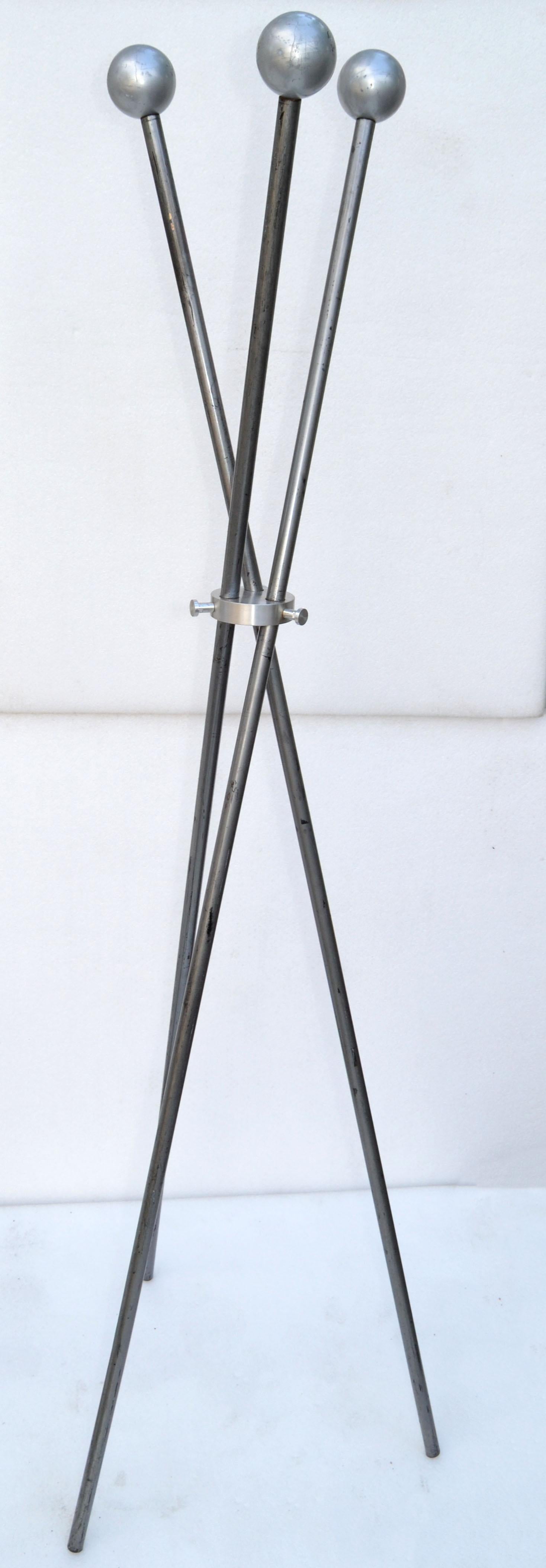 Silver Finish Tripod Coat Stand Hat Rack Space Age Mid-Century Modern, 1970 In Fair Condition For Sale In Miami, FL