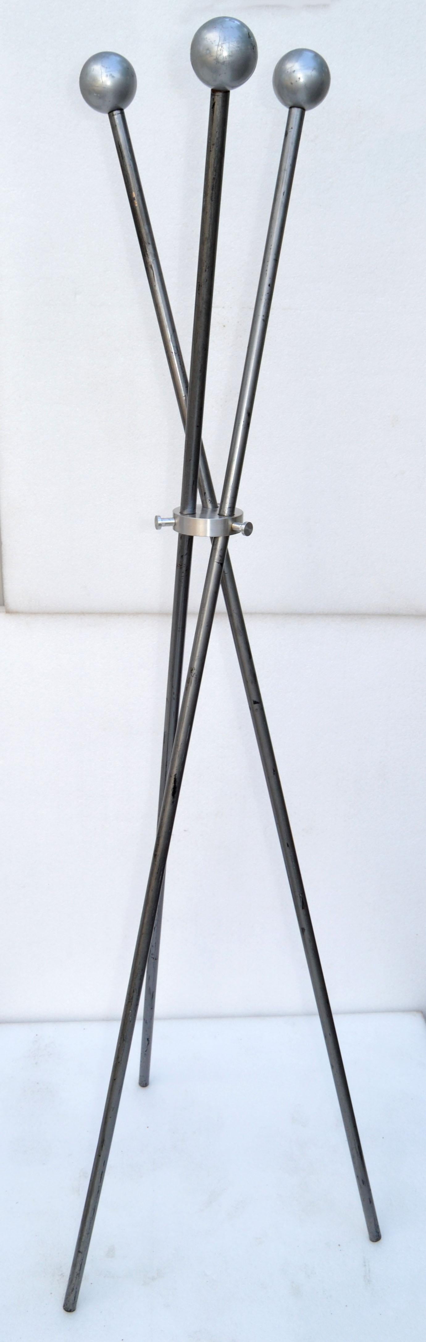 20th Century Silver Finish Tripod Coat Stand Hat Rack Space Age Mid-Century Modern, 1970 For Sale