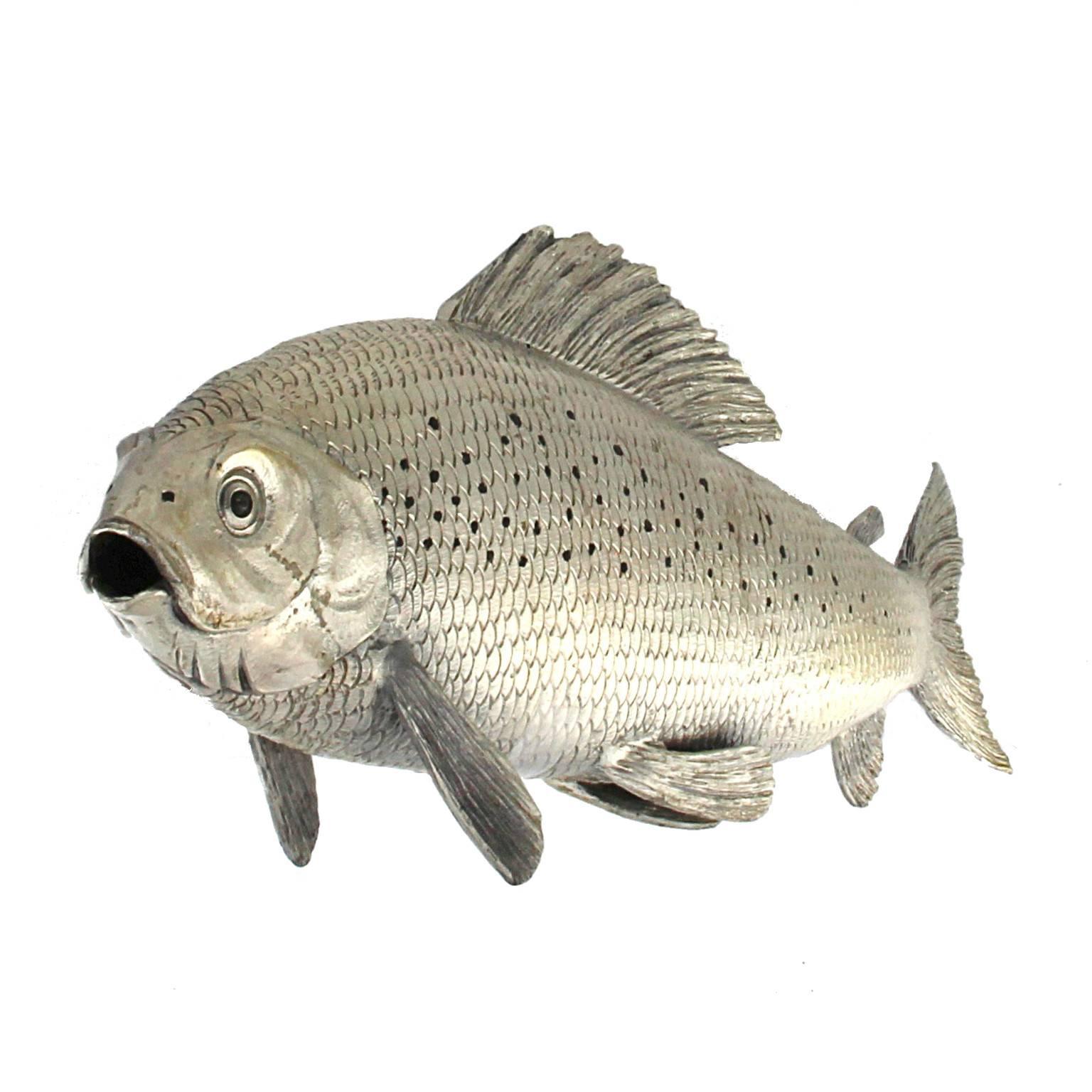 A Silver Fish Grayling handicraft en vente