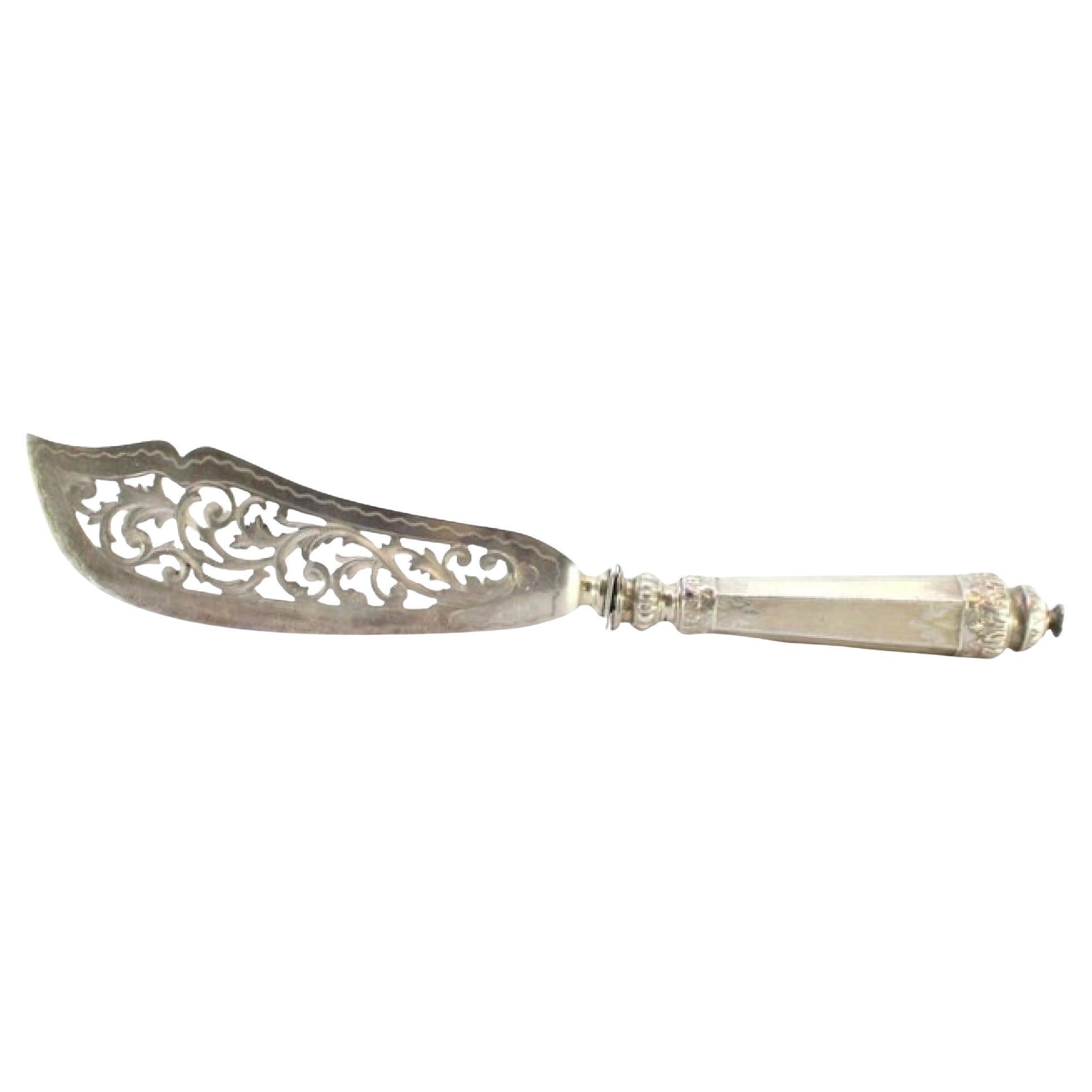 Silver fish knife inlaid with acanthus leaves