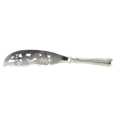 Silver fish knife with engraved fish and crown shape Silver fish knife with engraved fish and crown shape