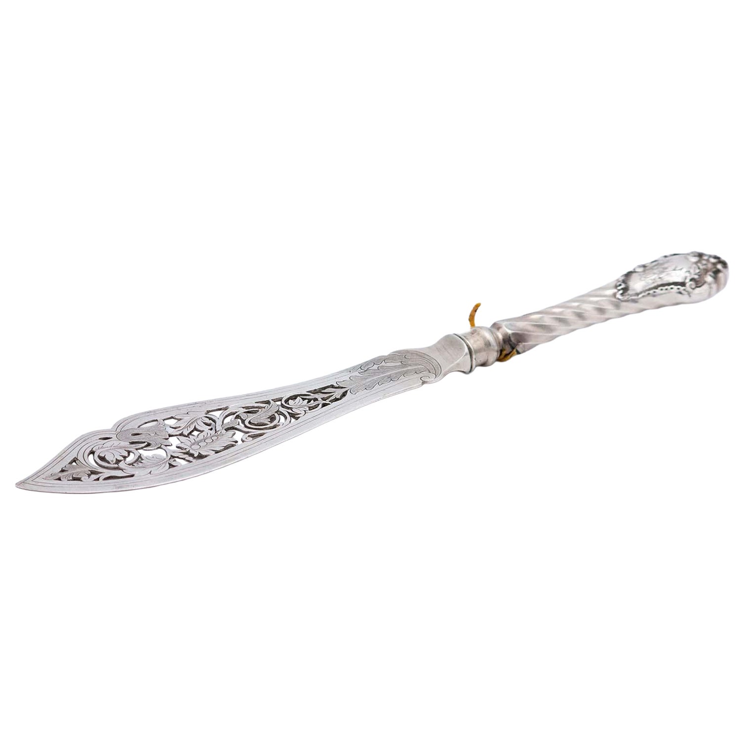 Silver fish knife with scalloped blade