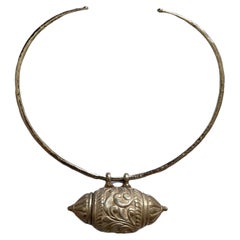 Silver Floral Capsule Chocker Necklace