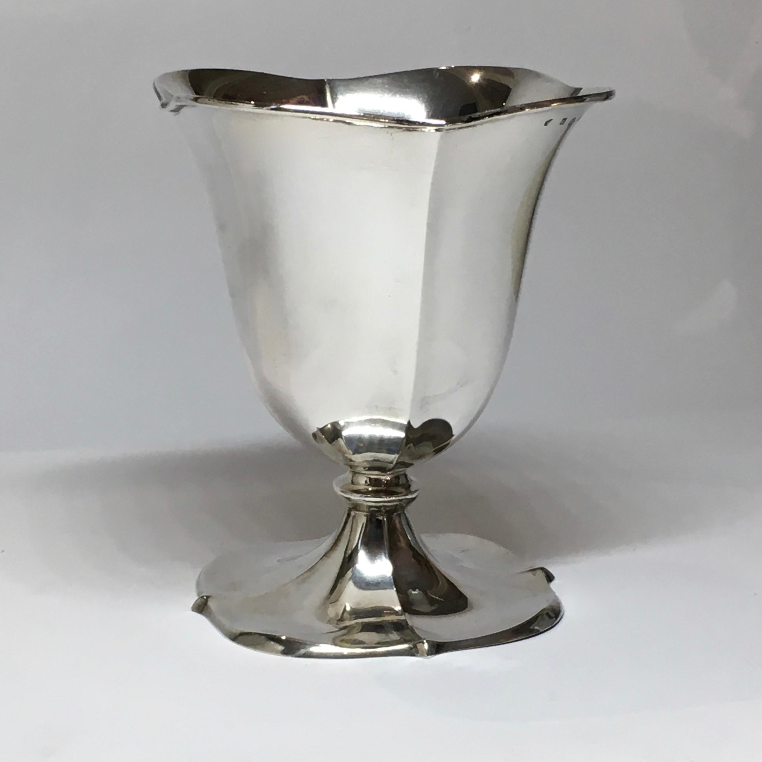 Silver Flower Vase, 1934, Gerritsen Van Kempen 1