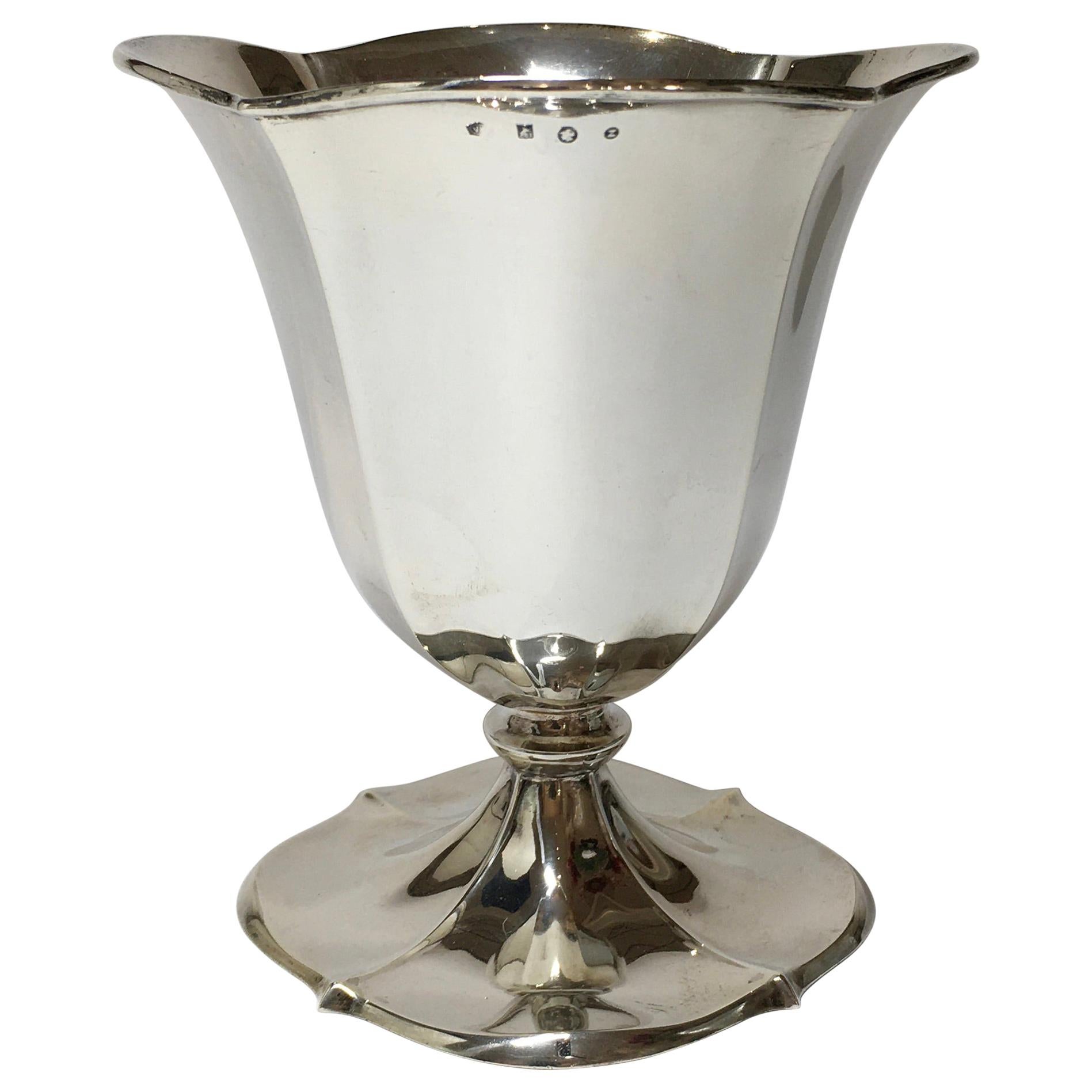 Silver Flower Vase, 1934, Gerritsen Van Kempen