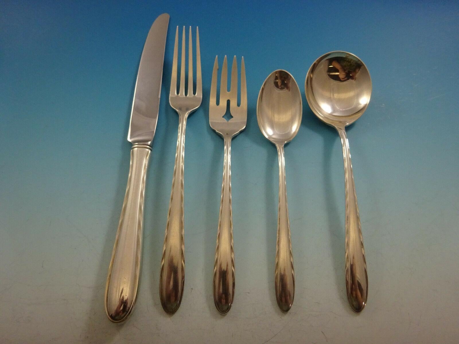 Silver flutes by Towle sterling silver flatware set, 30 pieces. Great starter set! This set includes:

6 knives, 9