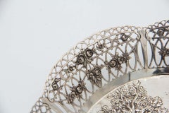 Coupe à fruits en argent avec scène bucolique