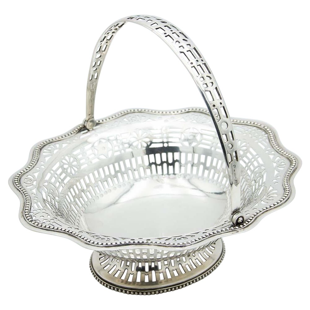 Silver fruit bowl with elliptical base