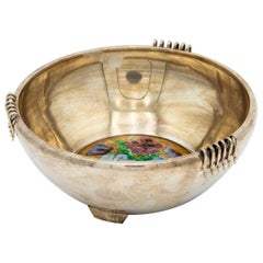 Silver fruit bowl with floral motifs