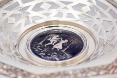 Silver fruit bowl with octagonal cutouts